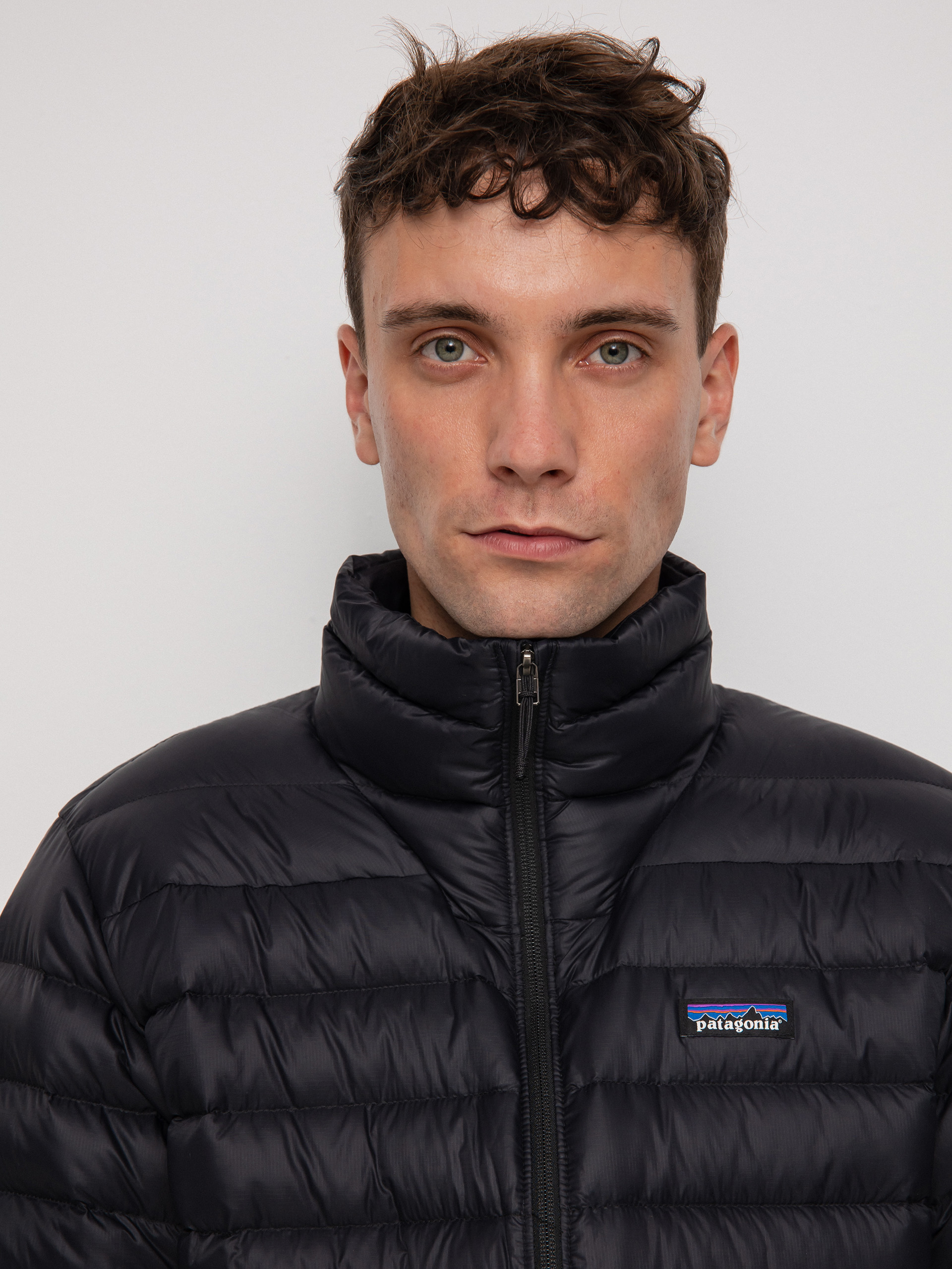 Kurtka Patagonia Down Sweater (black)