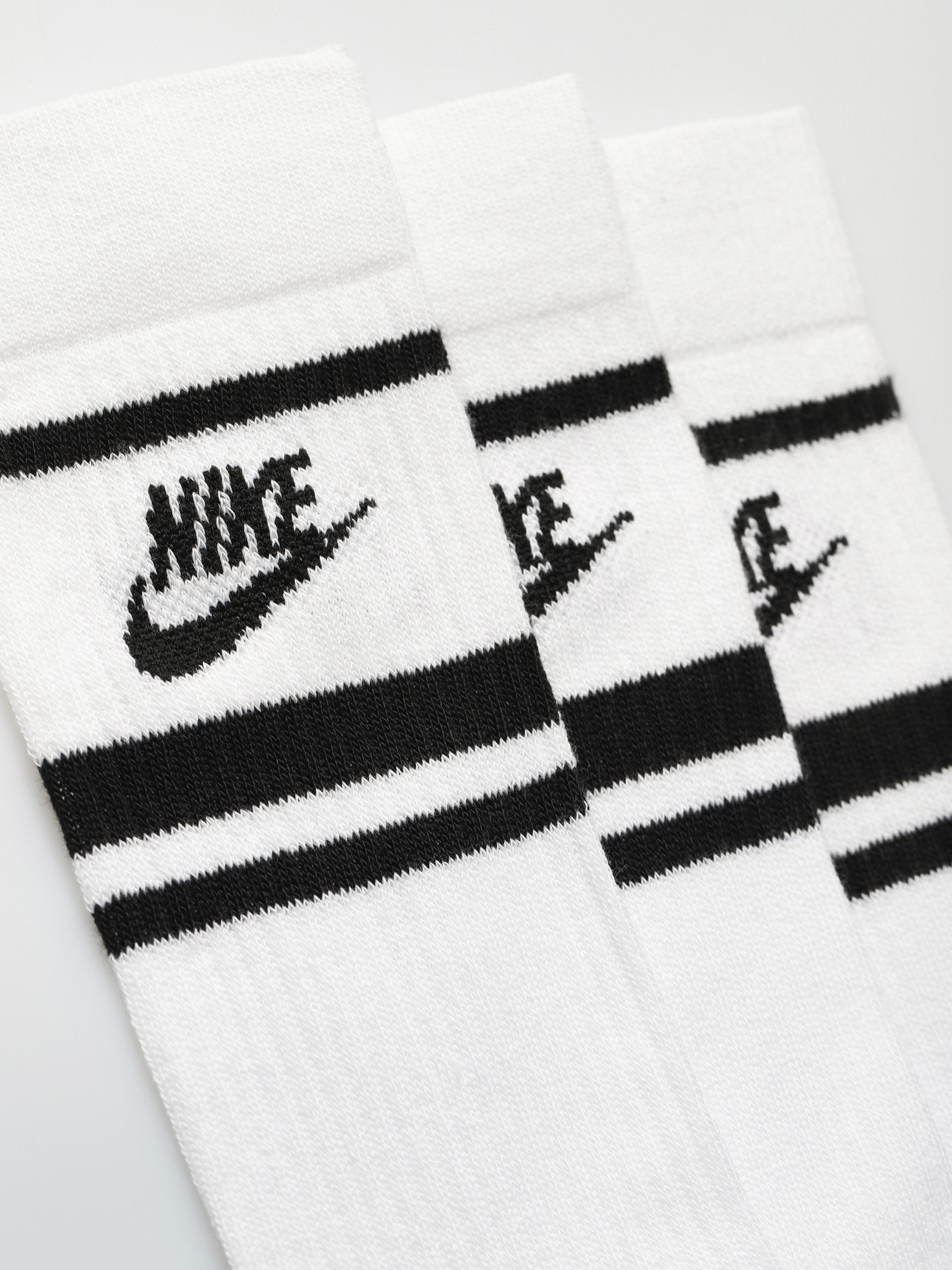 Skarpetki Nike SB Sportswear Everyday Essential (white/black/black)