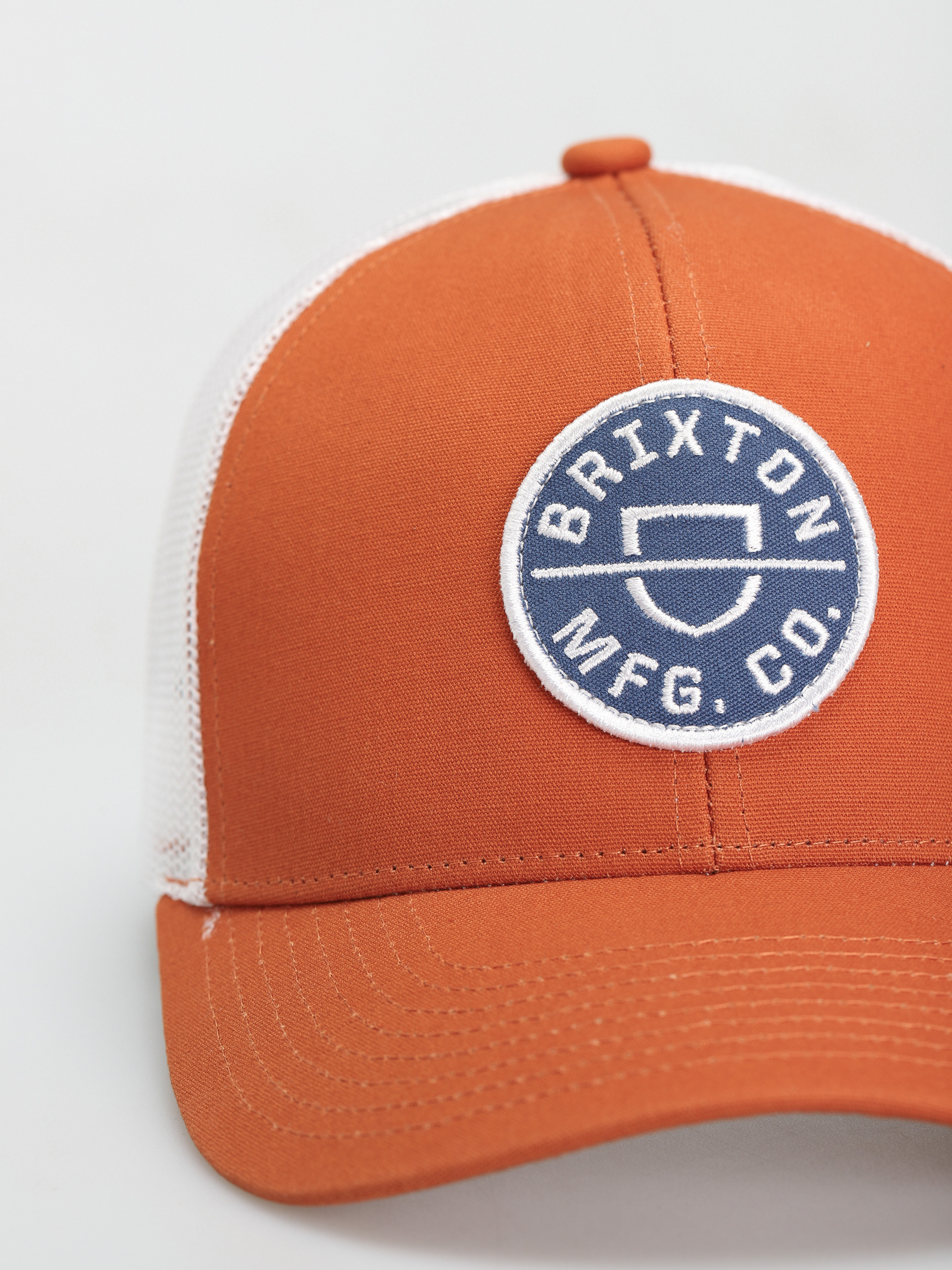 Czapka z daszkiem Brixton Crest X Mp Mesh Cap (burnt orange/white)