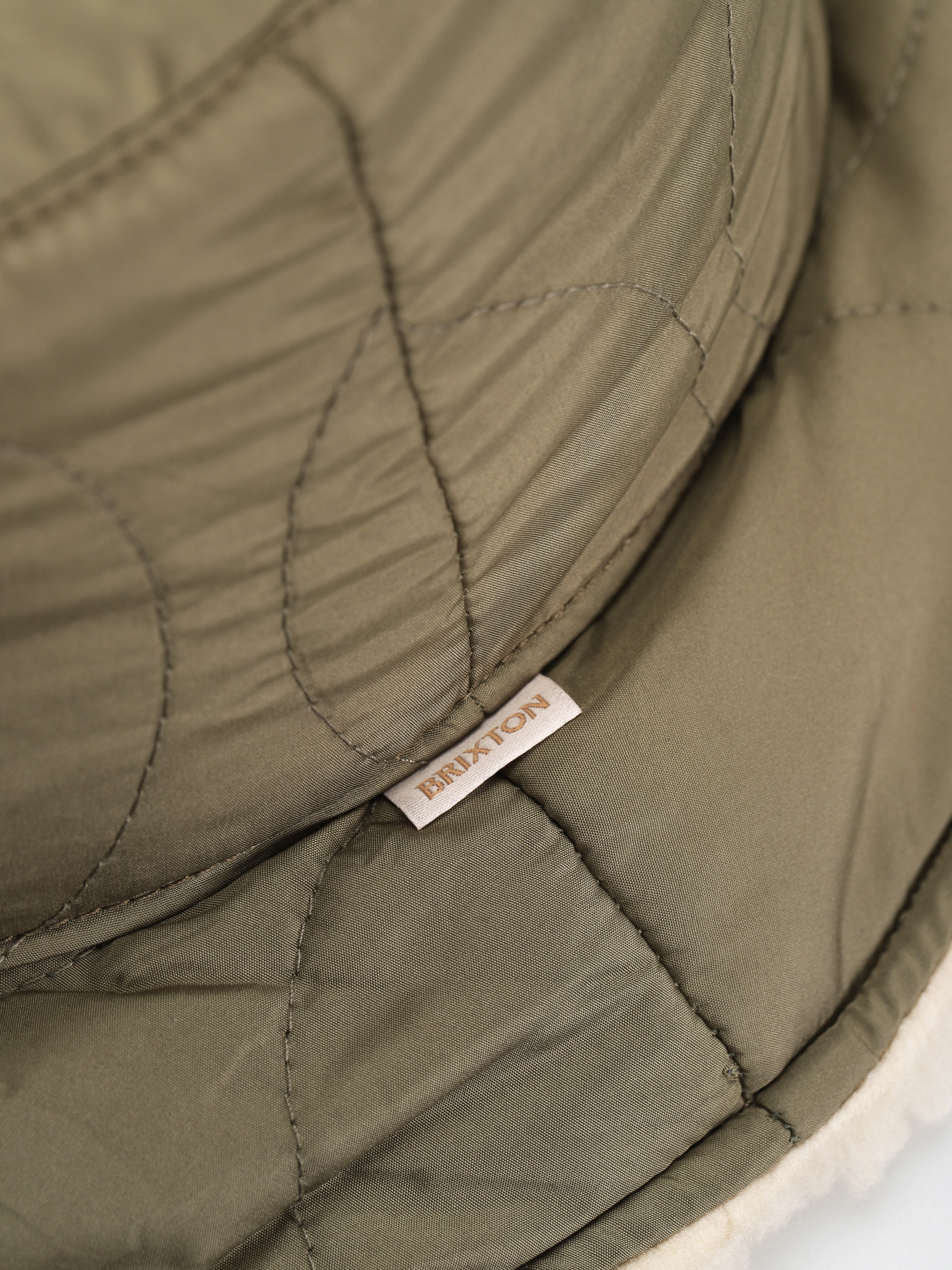 Kapelusz Brixton Petra Reversible Bucket Hat Wmn (military olive/dove sherpa)