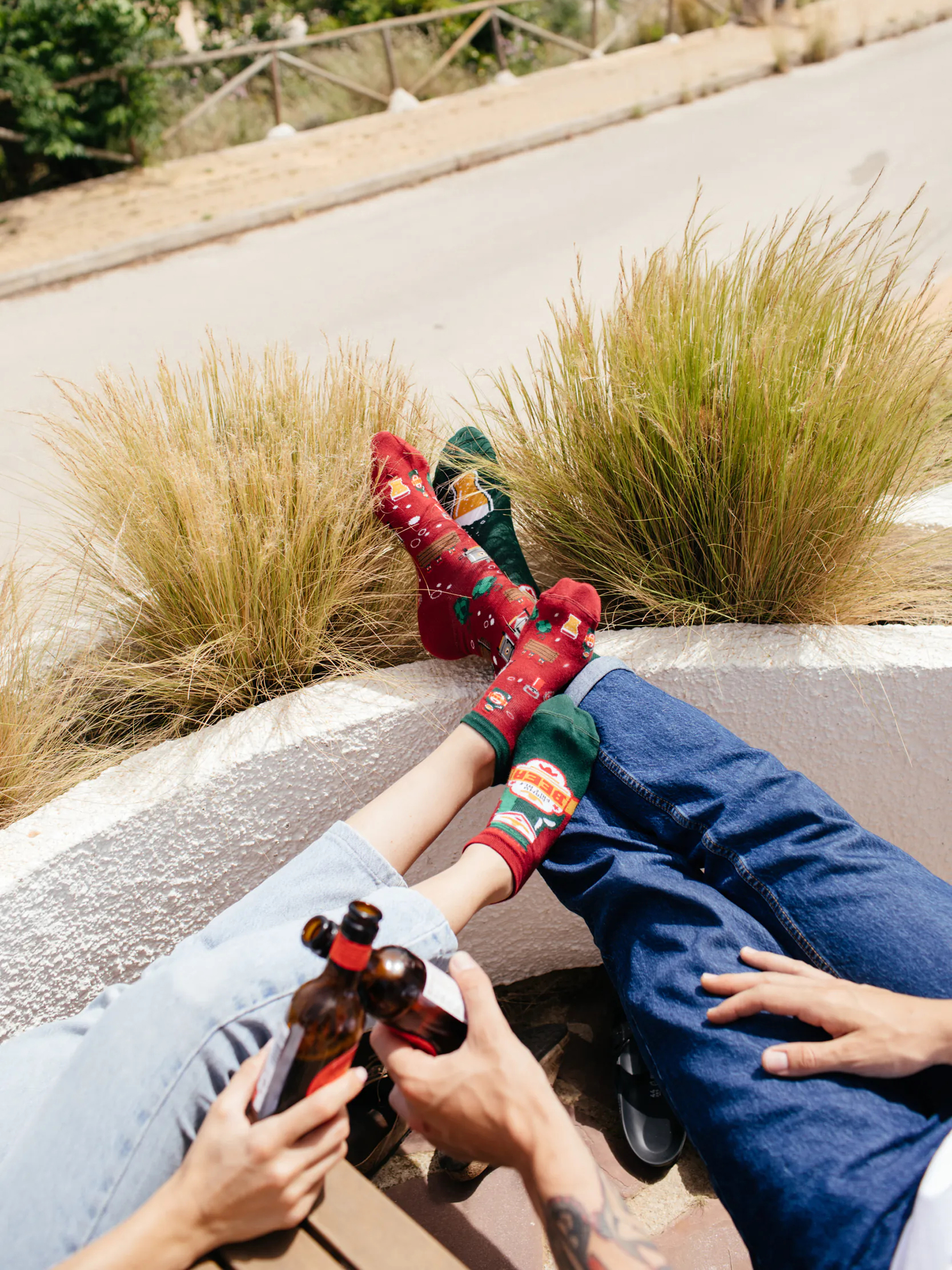 Skarpetki Many Mornings Many Pale Ale (burgundy/green)