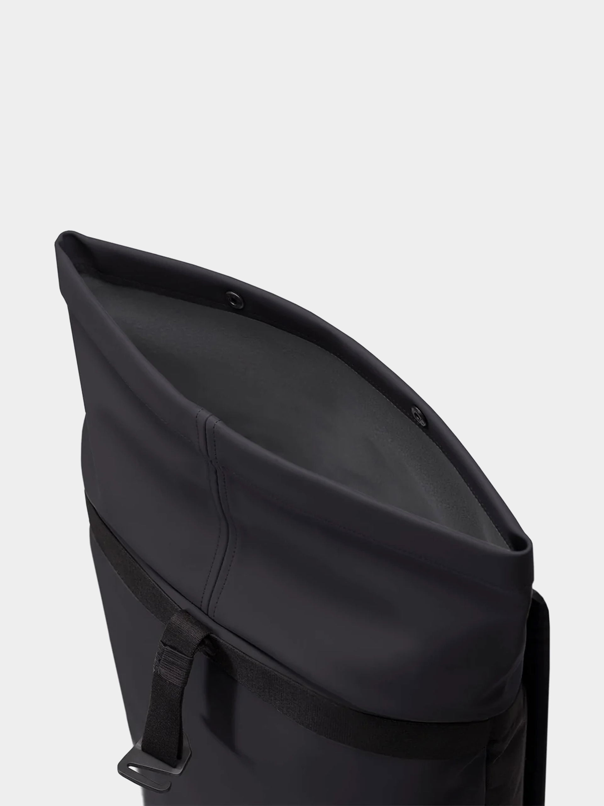 Plecak Ucon Acrobatics Vito Medium Lotus (black)