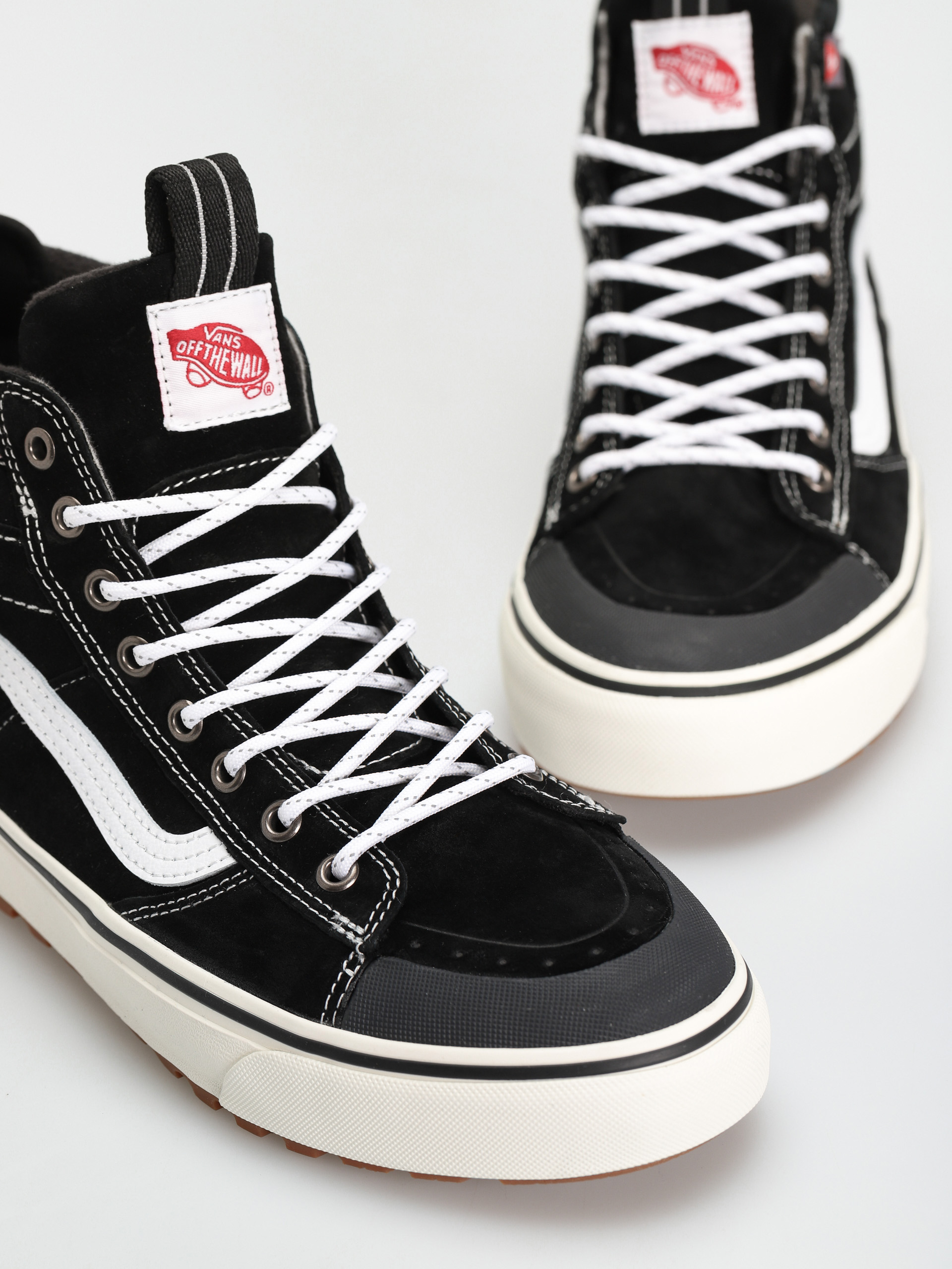 Buty Vans Sk8 Hi MTE 2 (black/true white)
