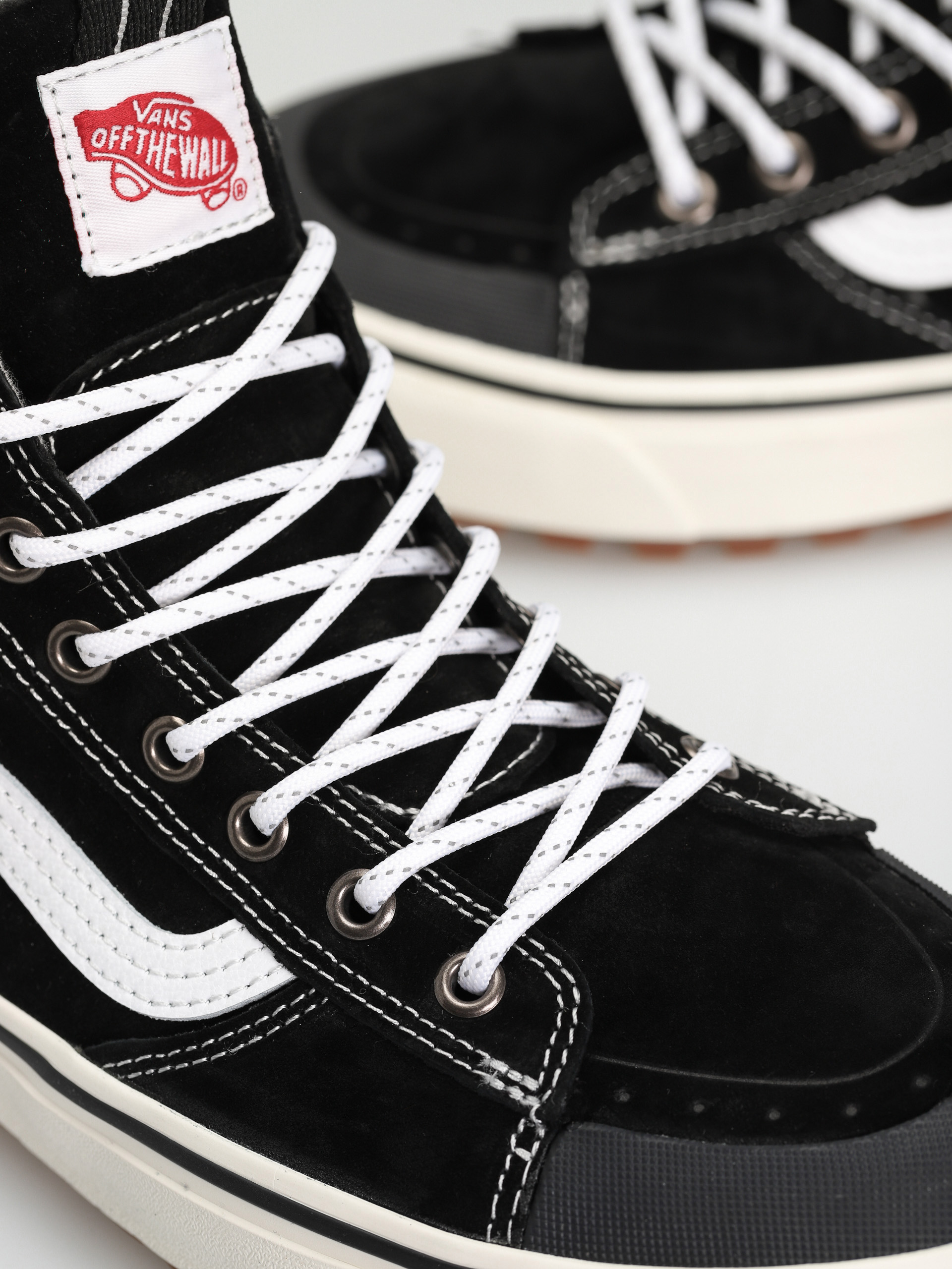 Buty Vans Sk8 Hi MTE 2 (black/true white)