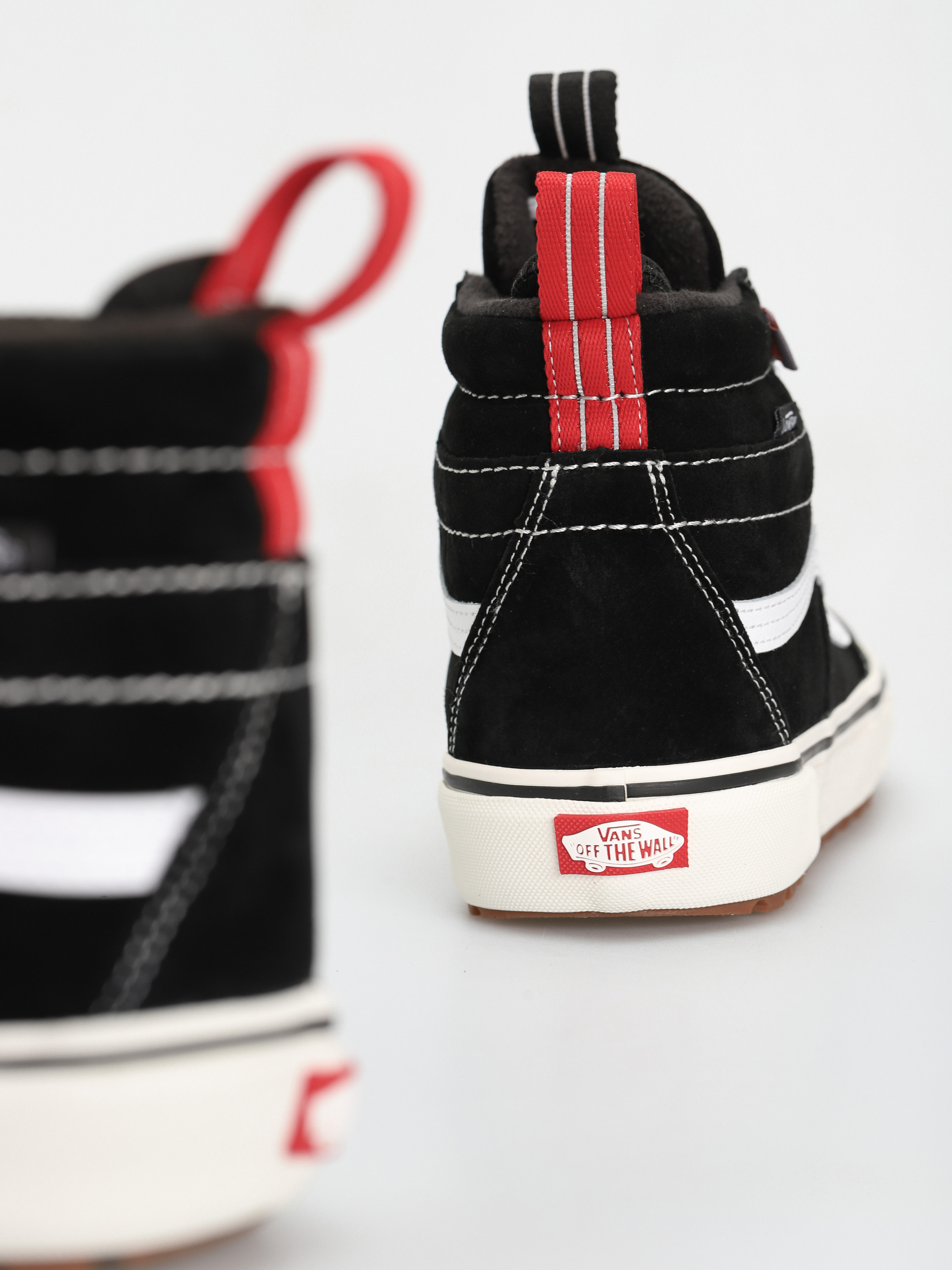 Buty Vans Sk8 Hi MTE 2 (black/true white)