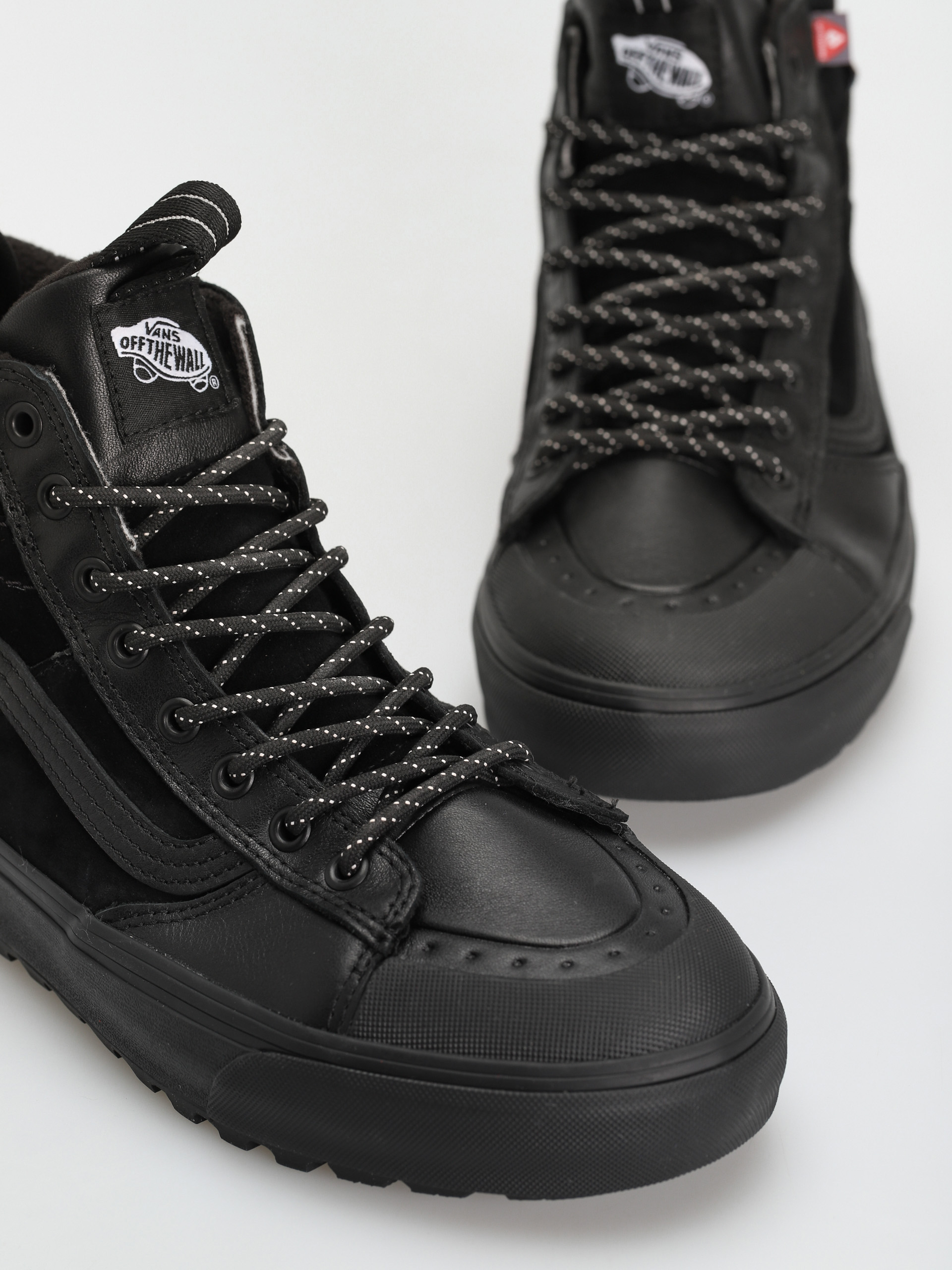 Buty Vans Sk8 Hi MTE 2 (black/black)