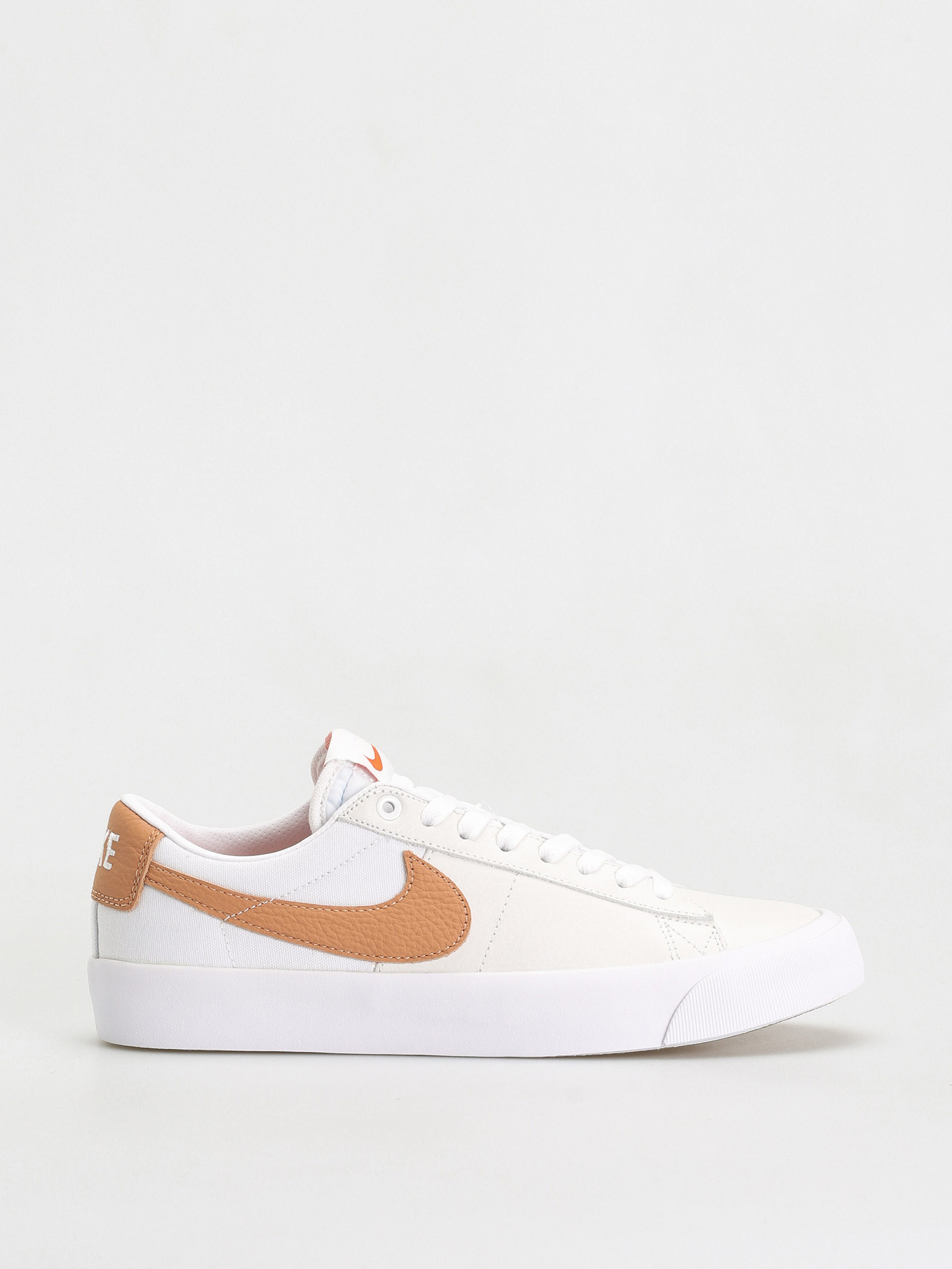 Buty Nike SB Zoom Blazer Low Pro Gt Iso (white/lt cognac white lt cognac)