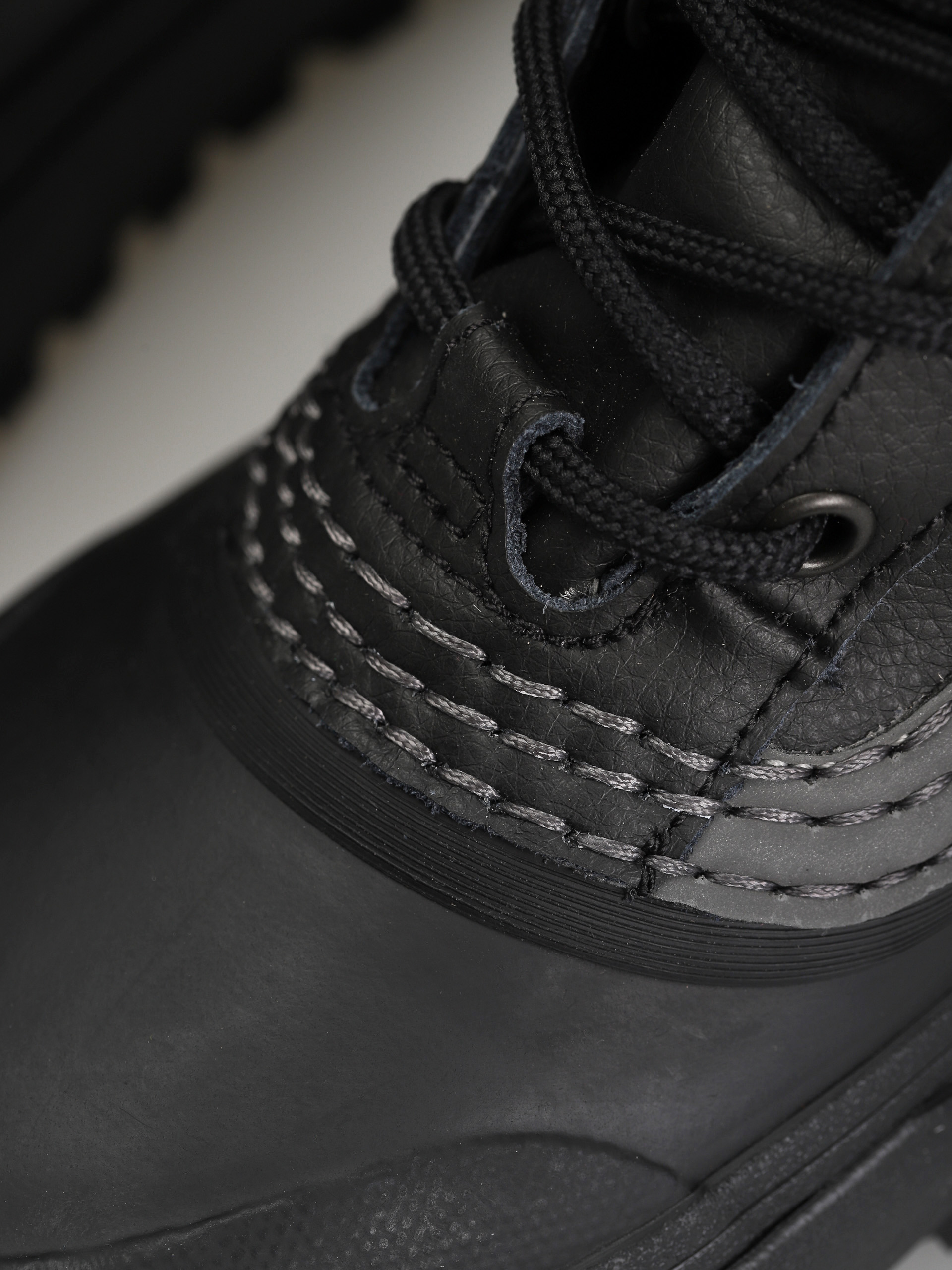 Buty Vans Standard Mid Snow MTE (cole navin black/reflective)