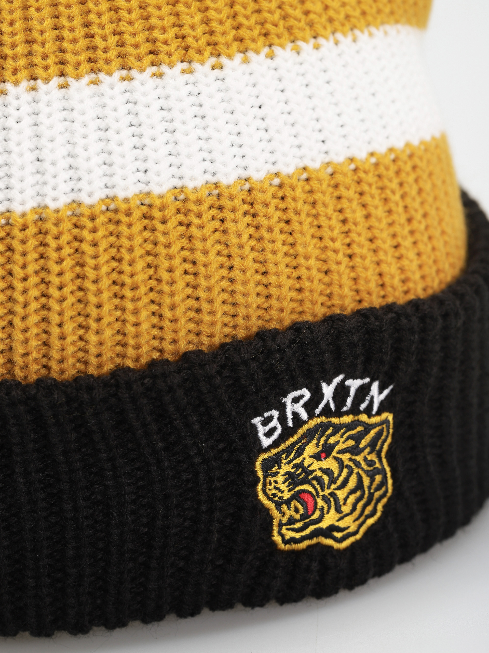 Czapka zimowa Brixton Kit Pom (black/off white/bright gold)