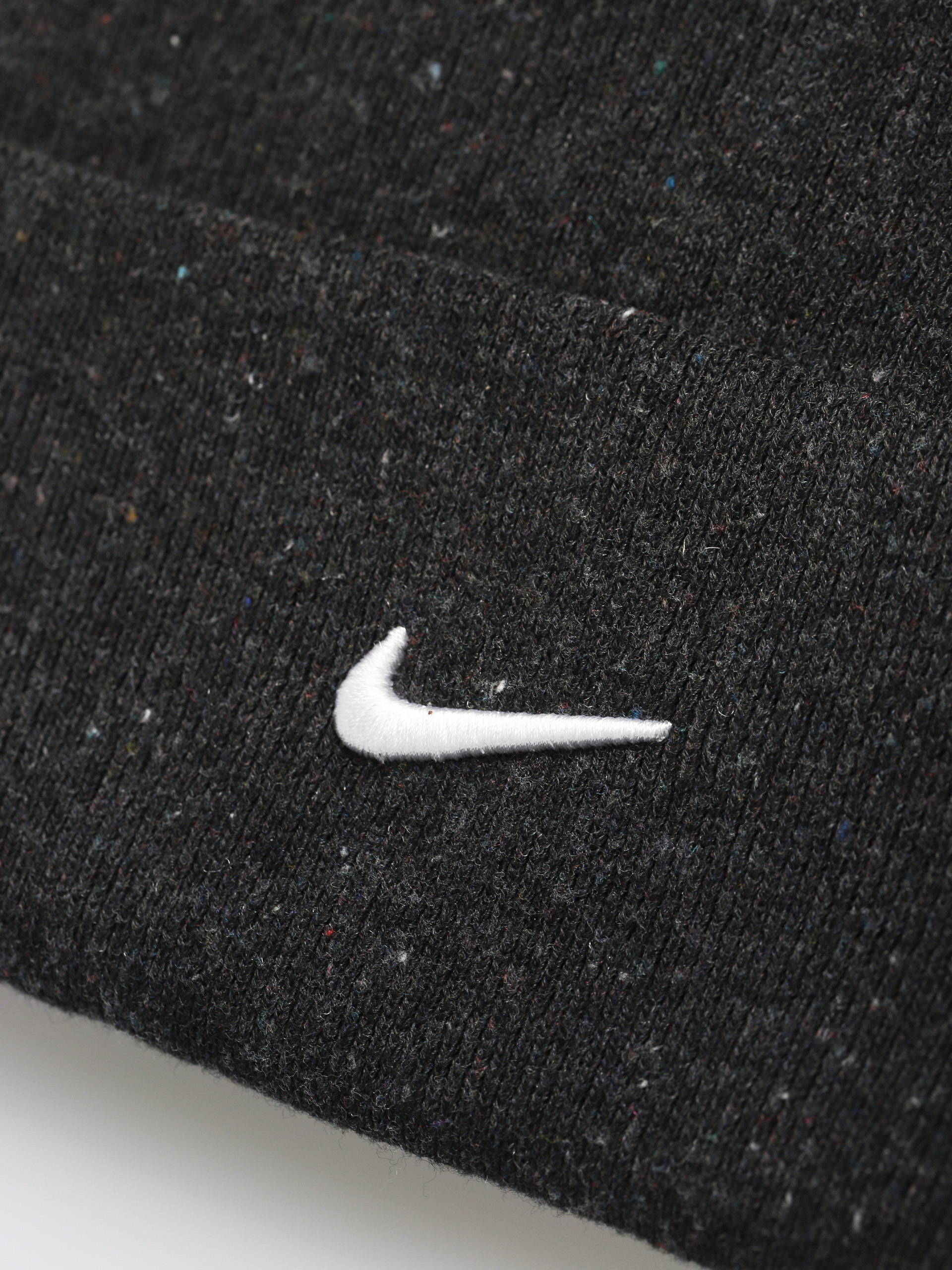 Czapka zimowa Nike SB Utility Nushred (black/white)