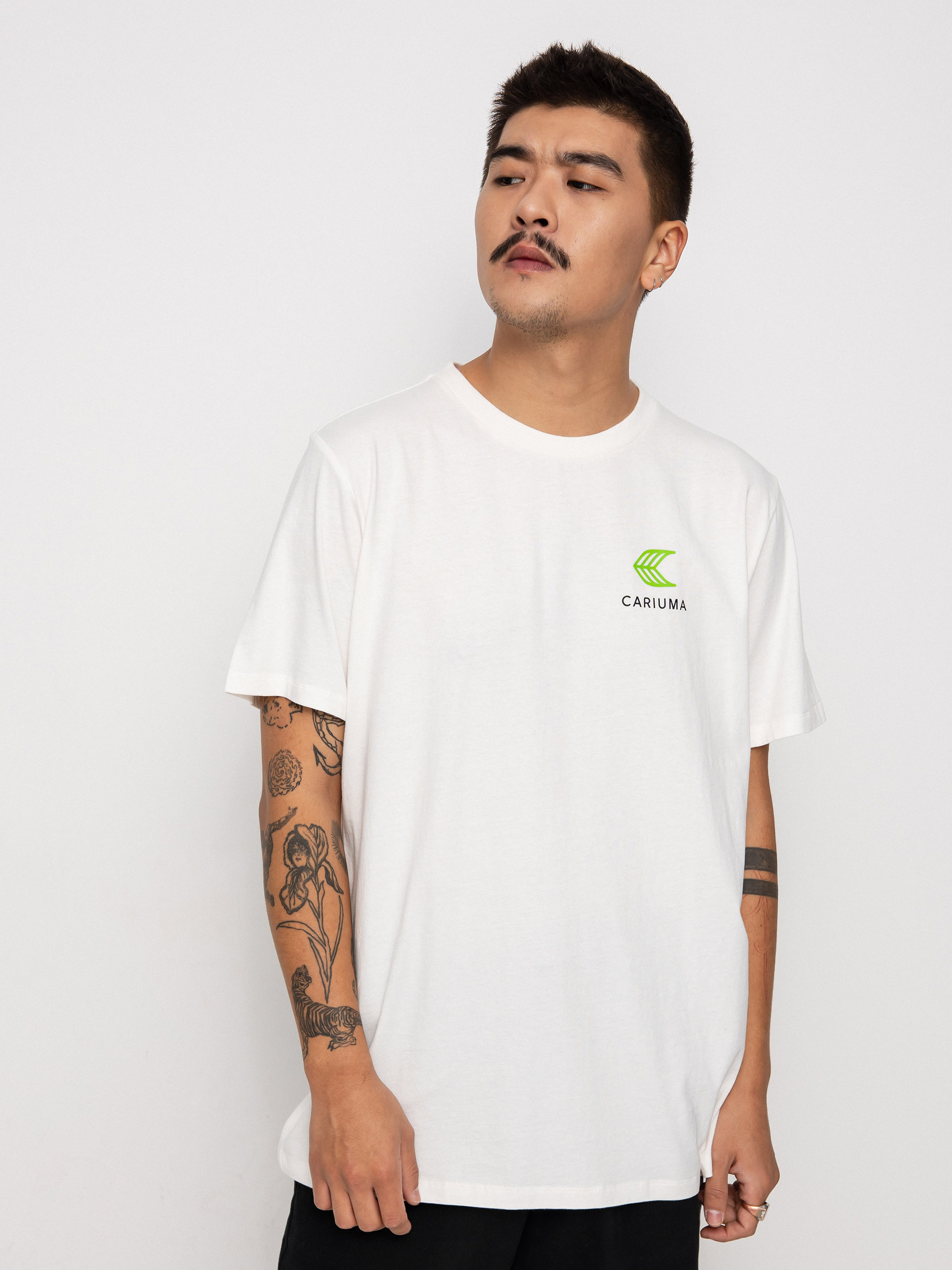 T-shirt Cariuma Skate with your Heart (off white)