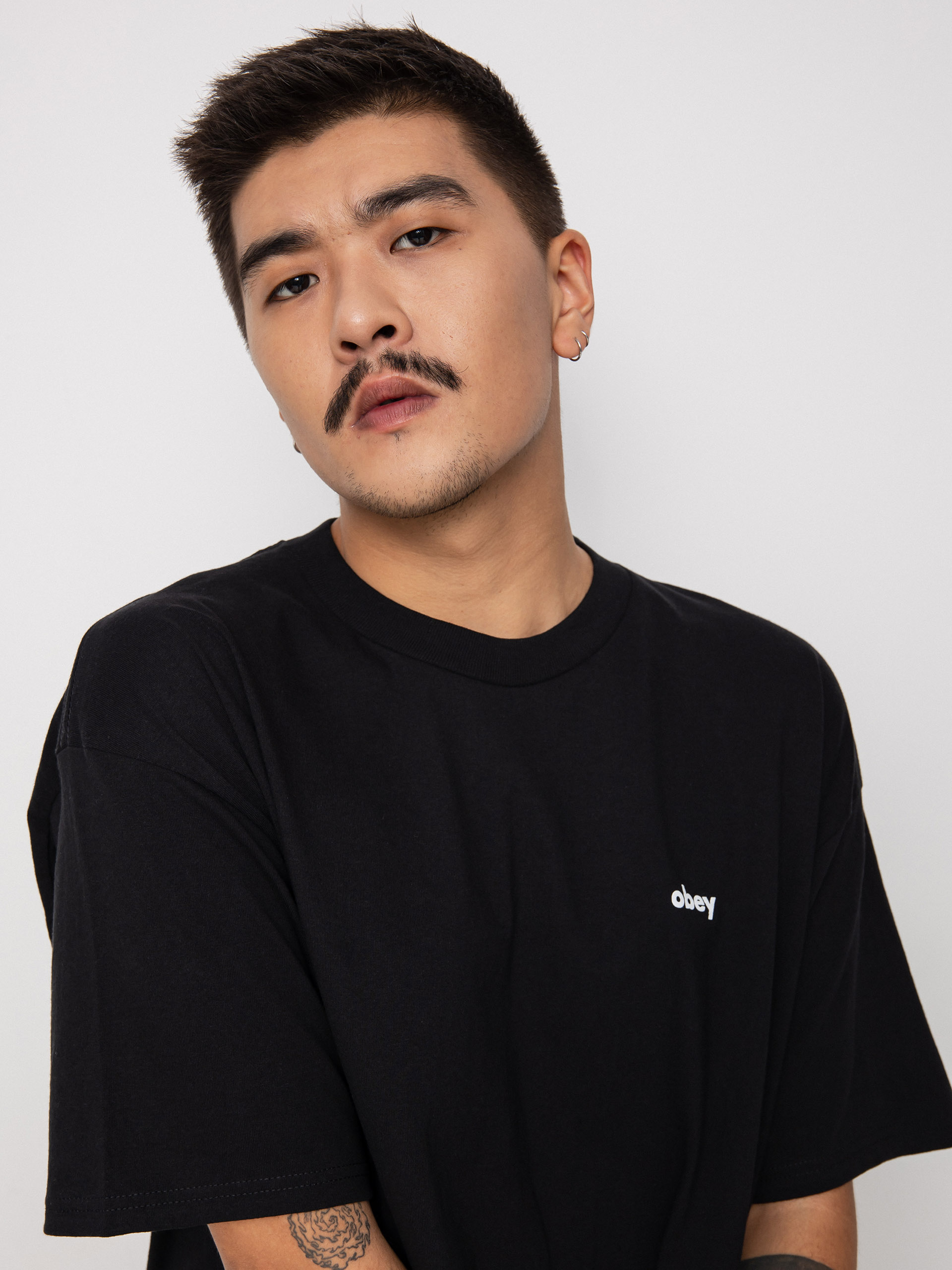 T-shirt OBEY Lower Case (black)