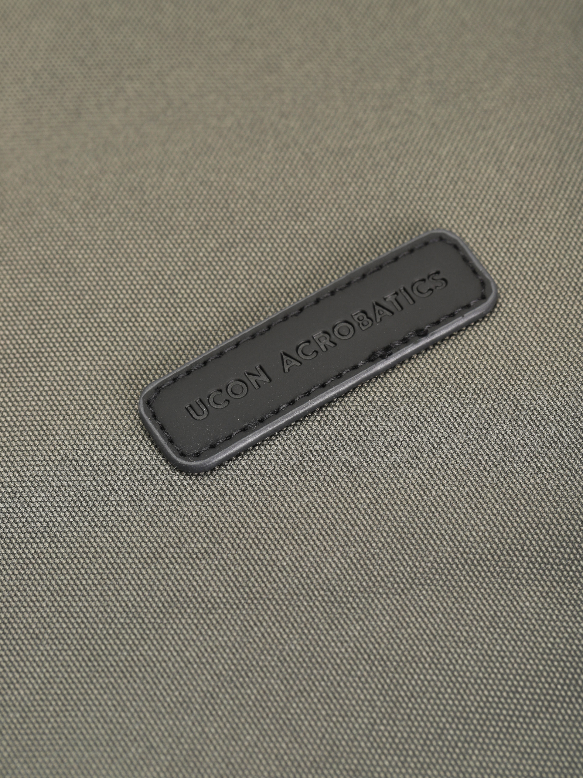 Plecak Ucon Acrobatics Vito Medium Stealth (olive)