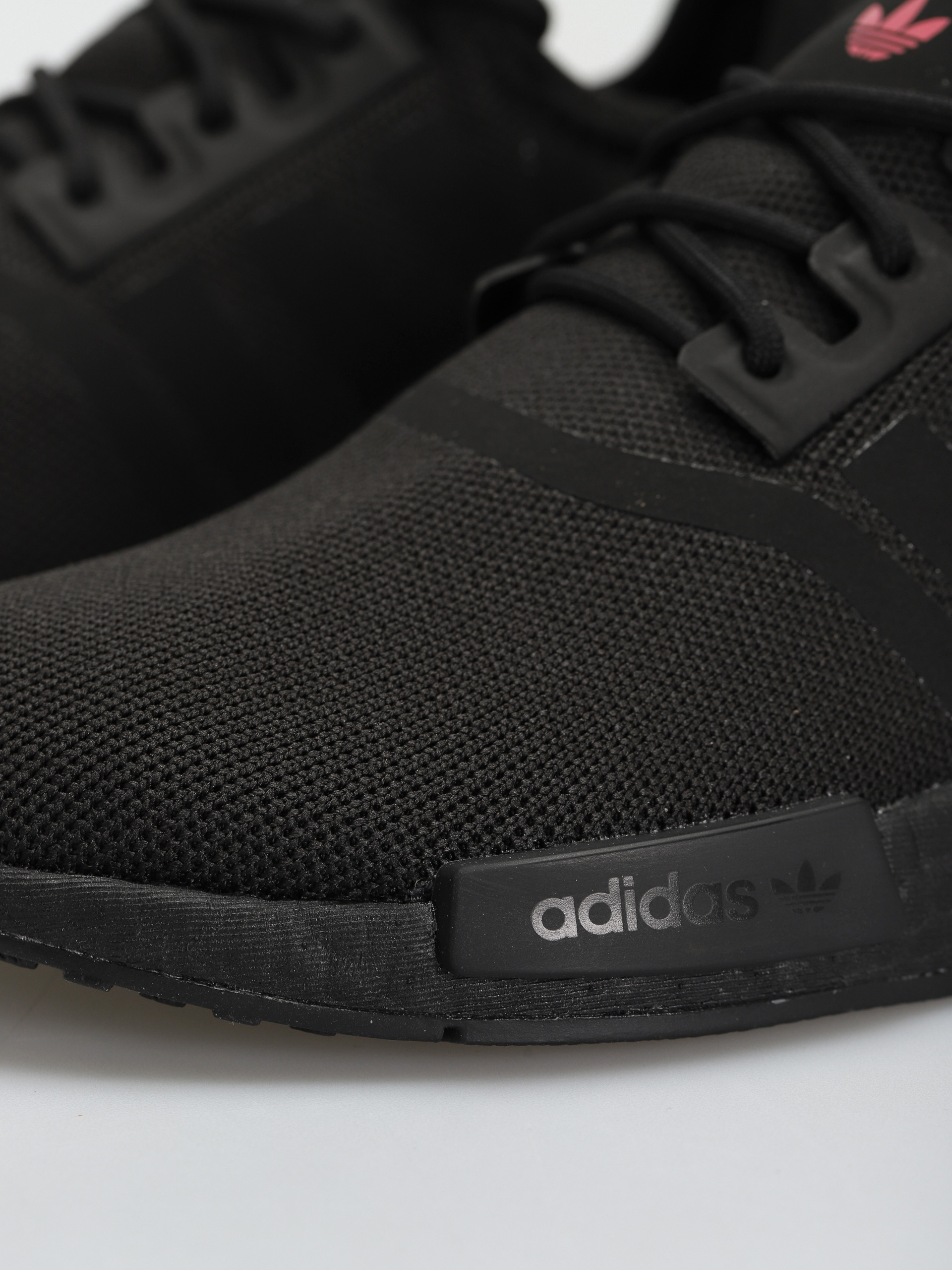 Buty adidas Originals Nmd R1 Primeblue Wmn (cblack/cblack/sopink)