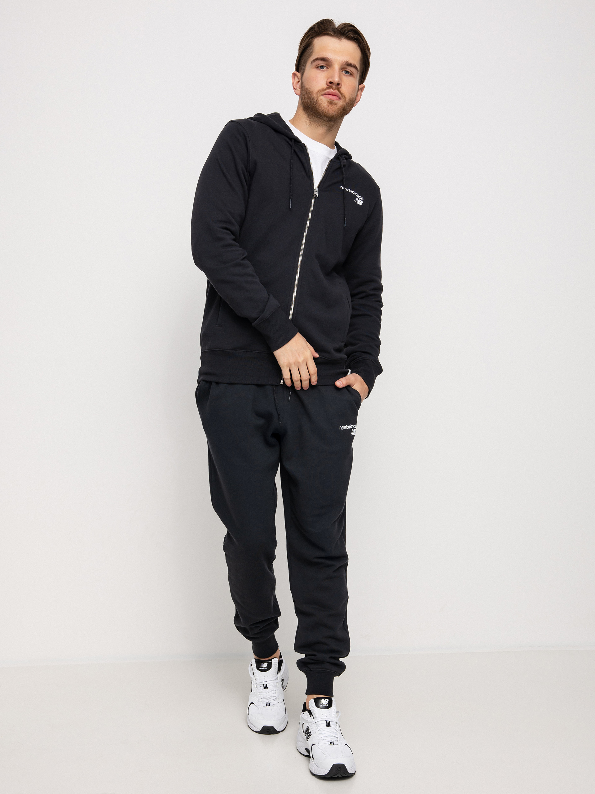Bluza z kapturem New Balance Classic Core ZHD (black)