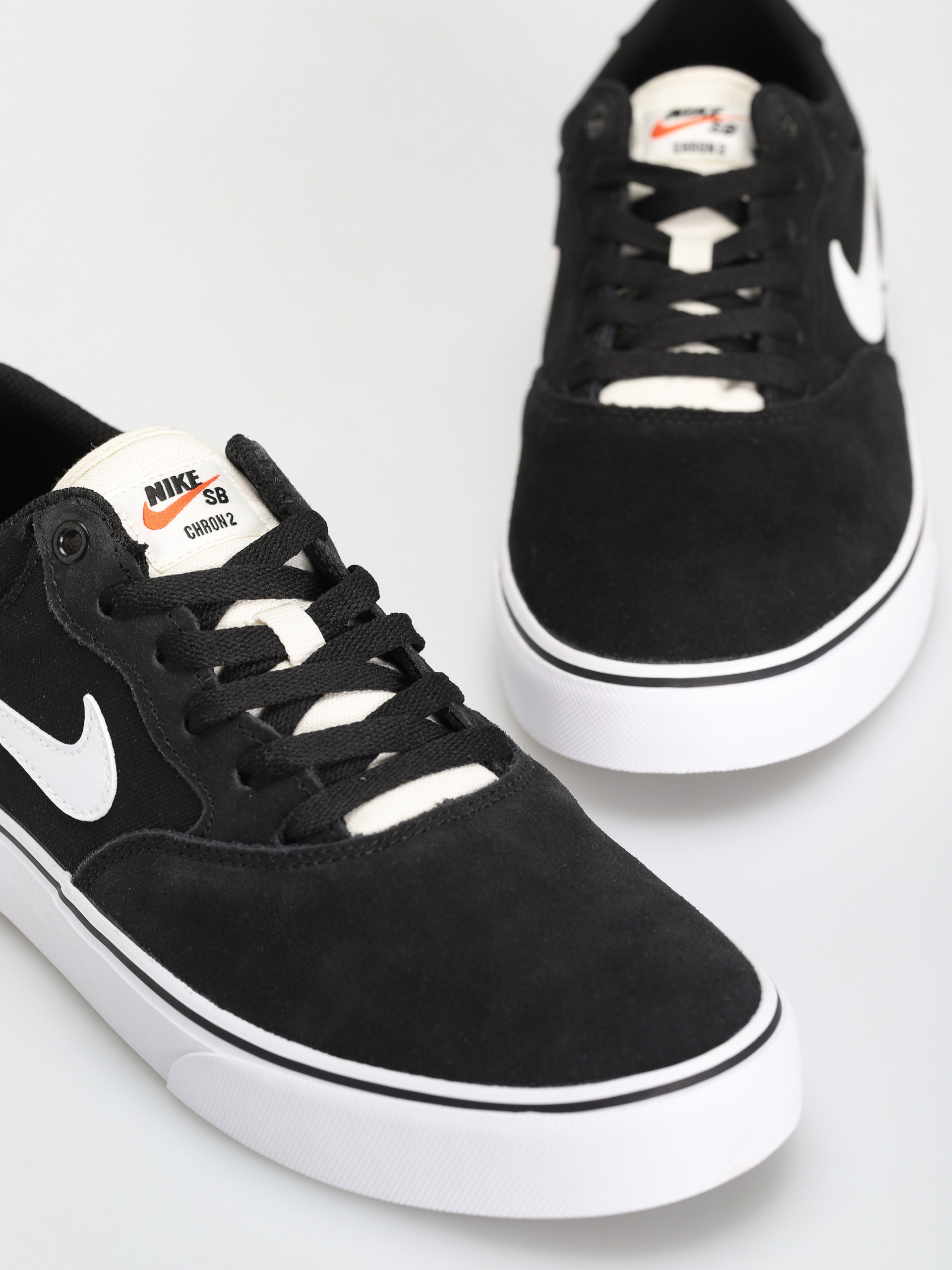Buty Nike SB Chron 2 (black/white black sail)