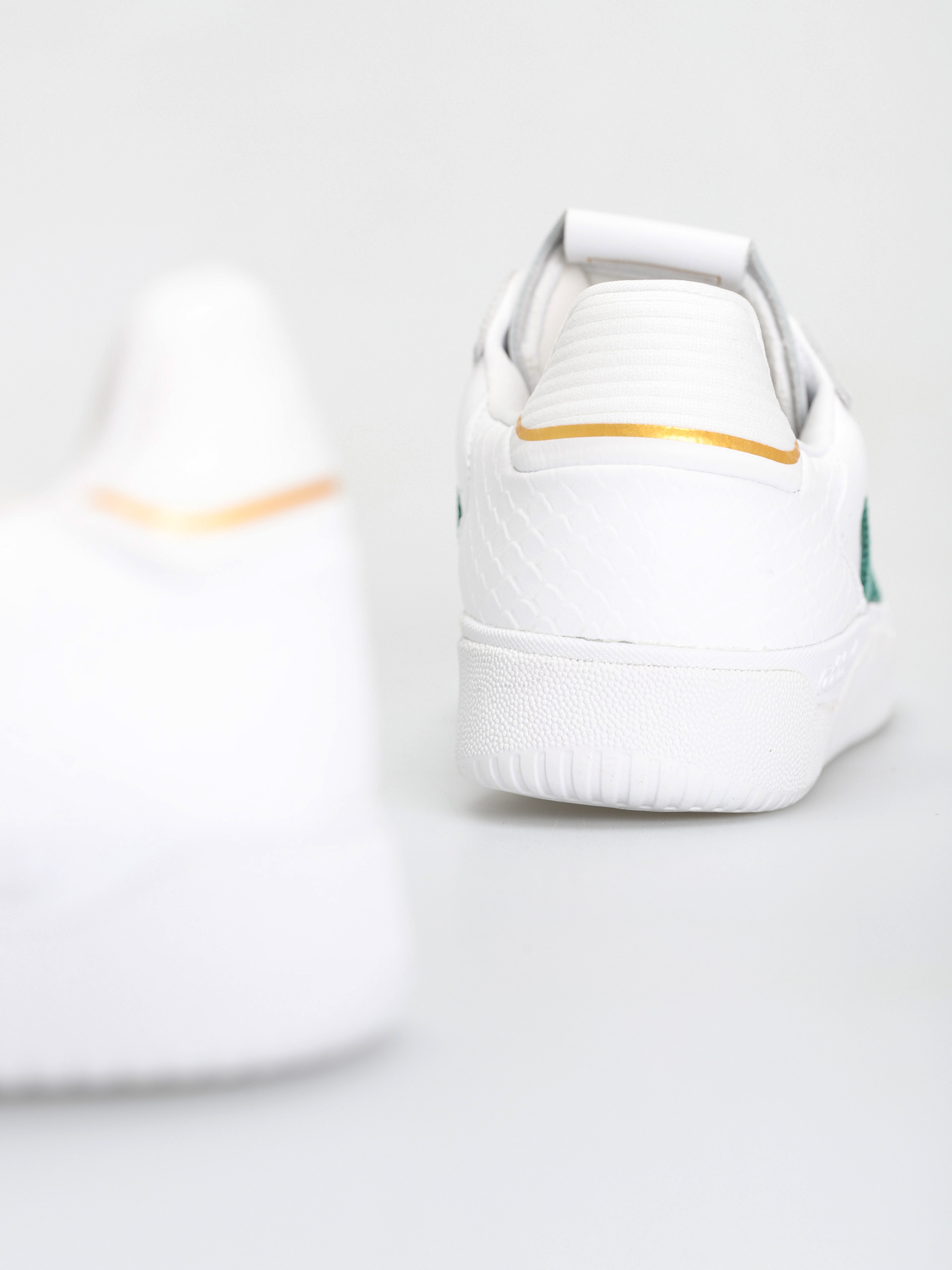 Buty adidas Tyshawn Low (ftwwht/cgreen/goldmt)