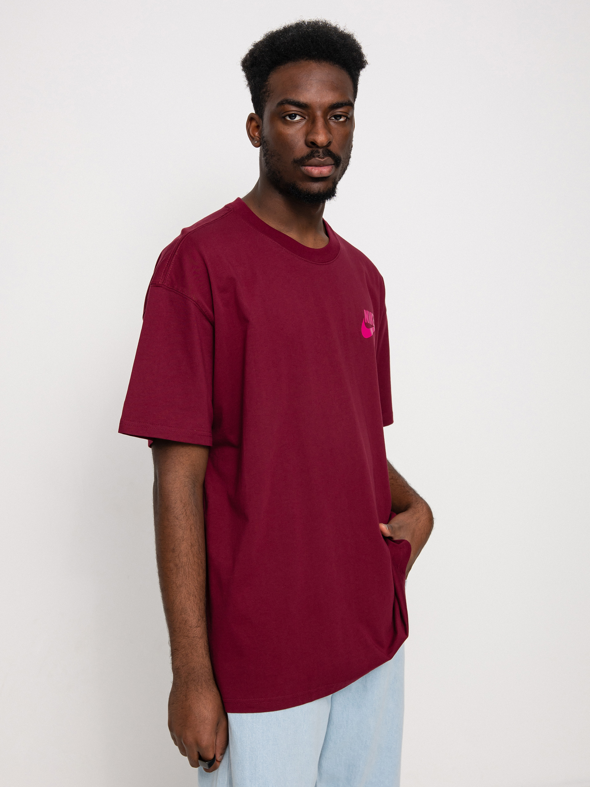 T-shirt Nike SB Logo (dark beetroot)