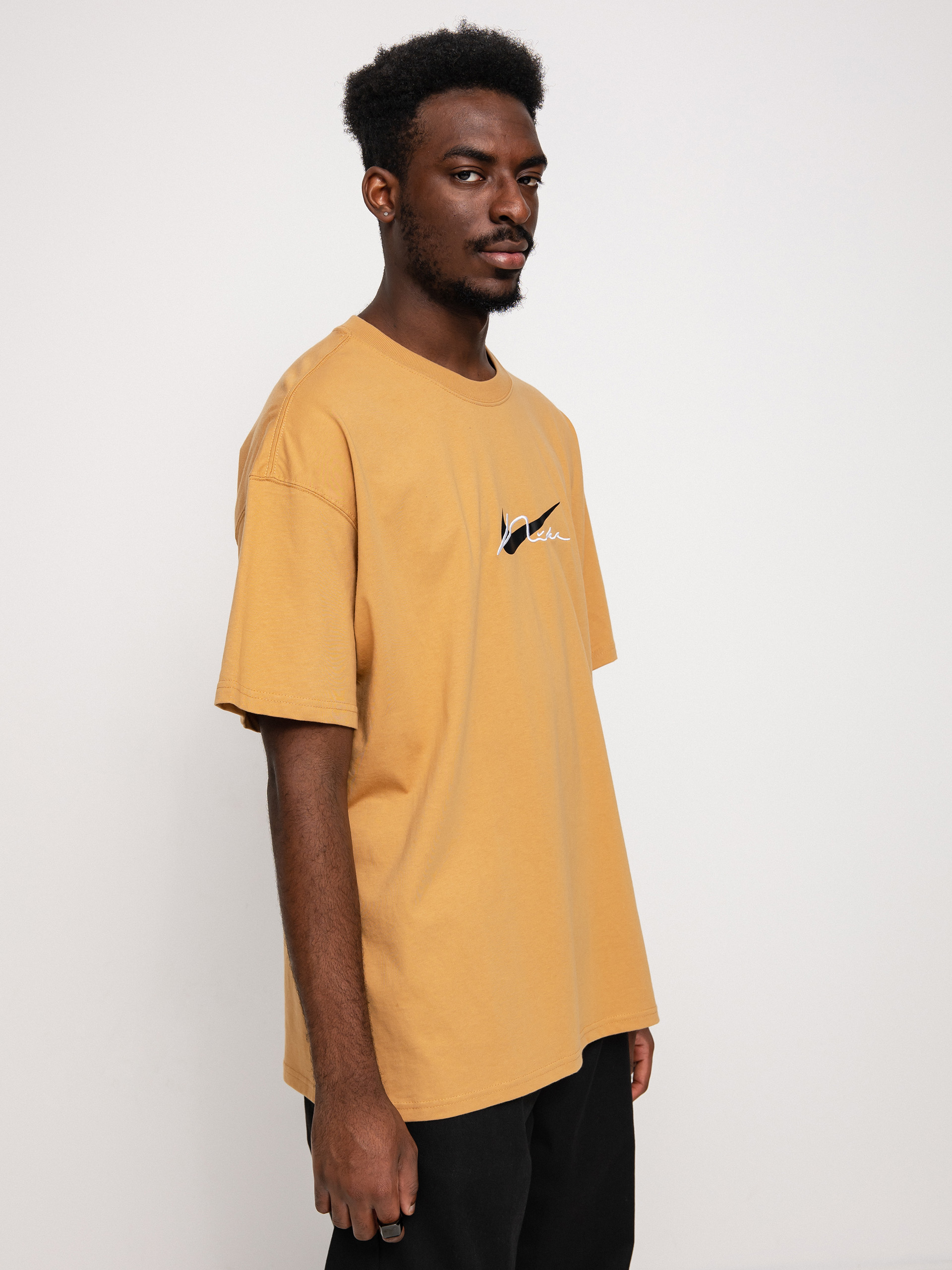 T-shirt Nike SB Scribe (elemental gold)