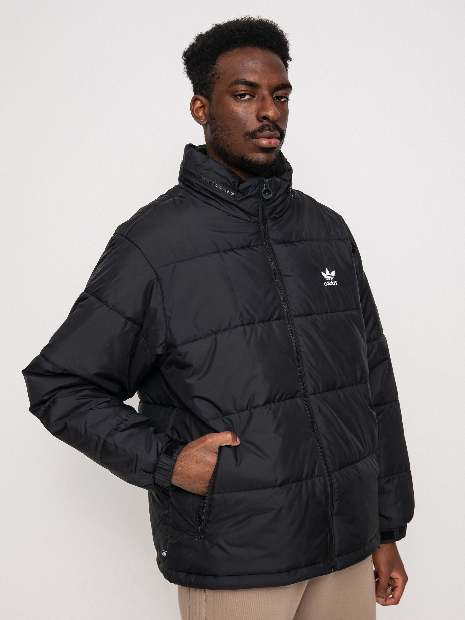 Kurtka adidas Originals Pad Ess Puff (black)