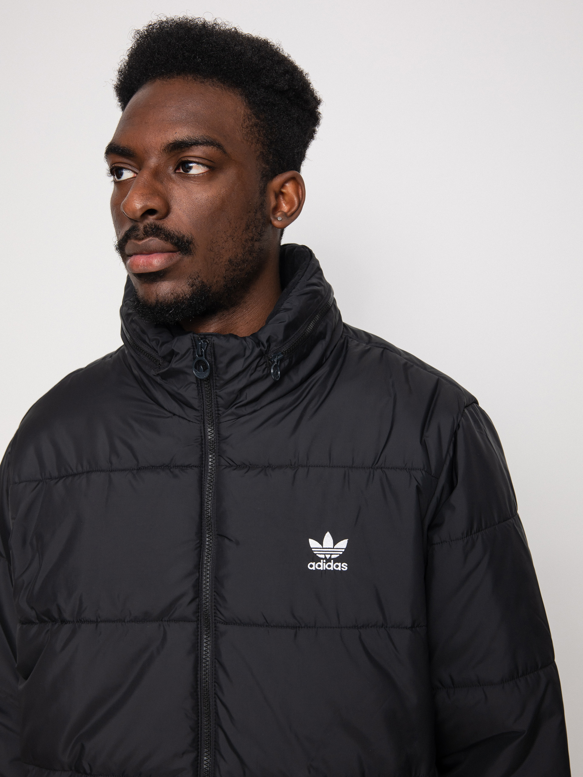 Kurtka adidas Originals Pad Ess Puff (black)
