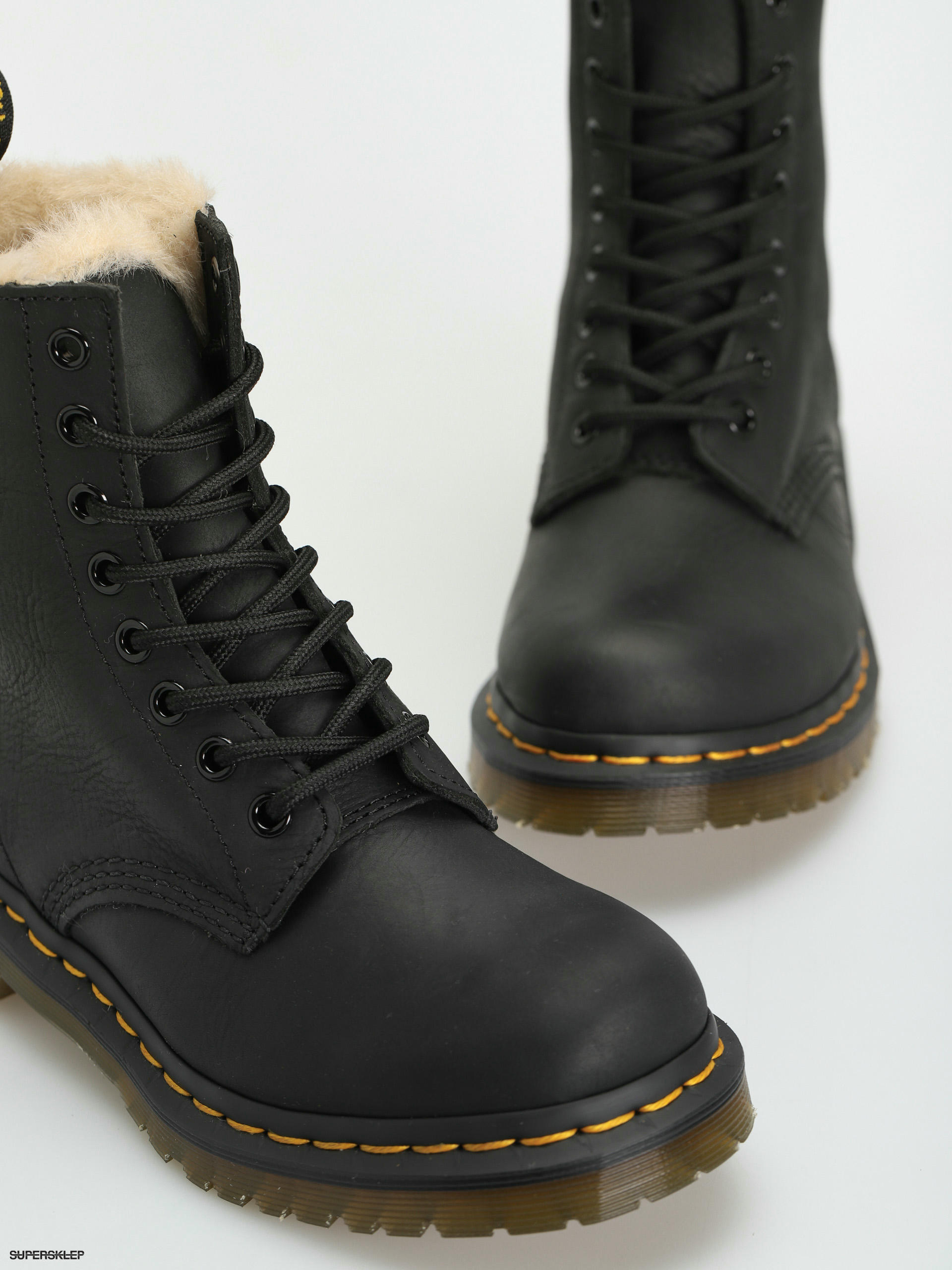 Doc martens on sale with fur inside