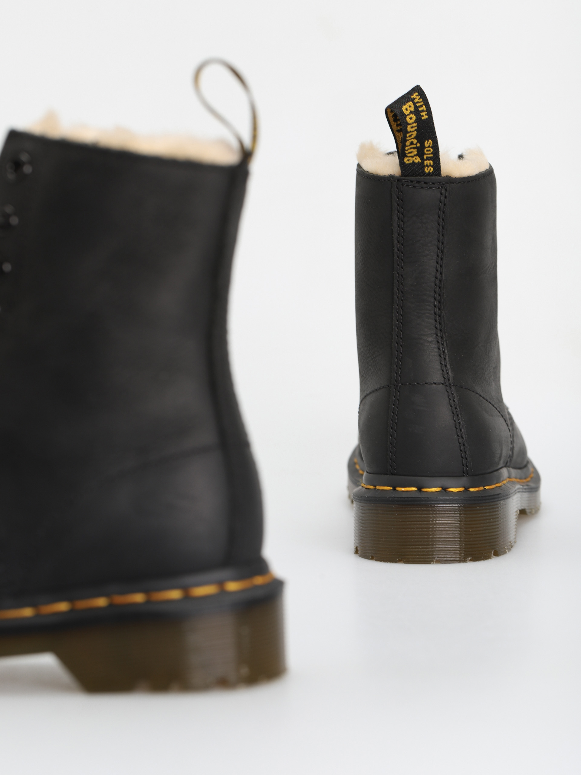 Buty Dr. Martens 1460 Serena Wmn (black wyoming)