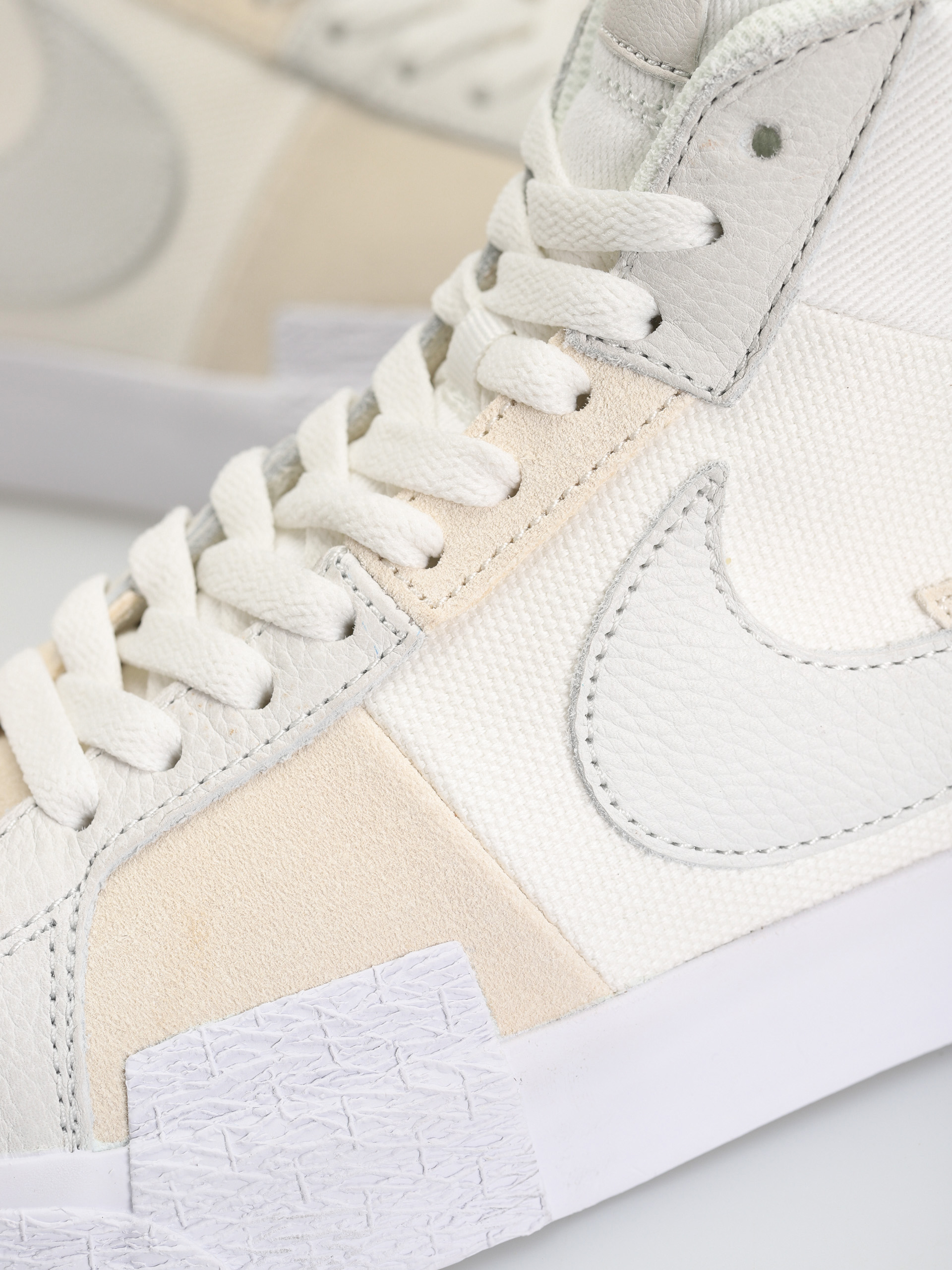 Buty Nike SB Blazer Mid Premium (white/white white summit/white)