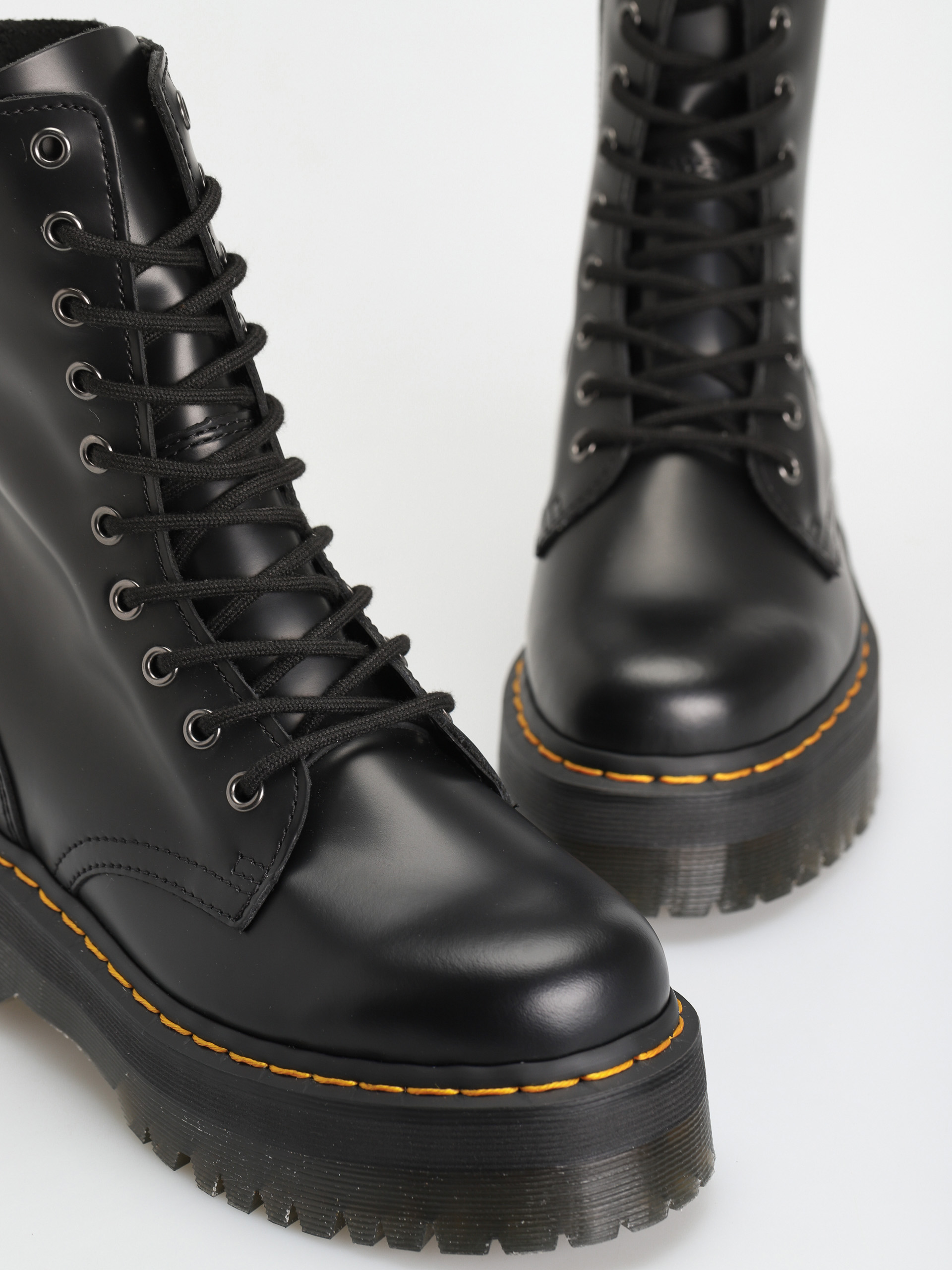 Buty Dr. Martens Jadon Hi Wmn (black polished smooth)