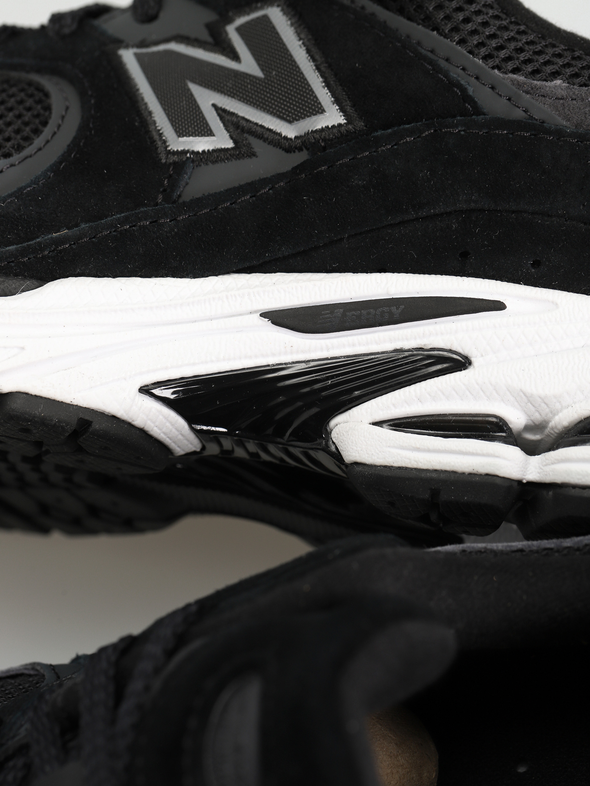Buty New Balance 2002 (black)
