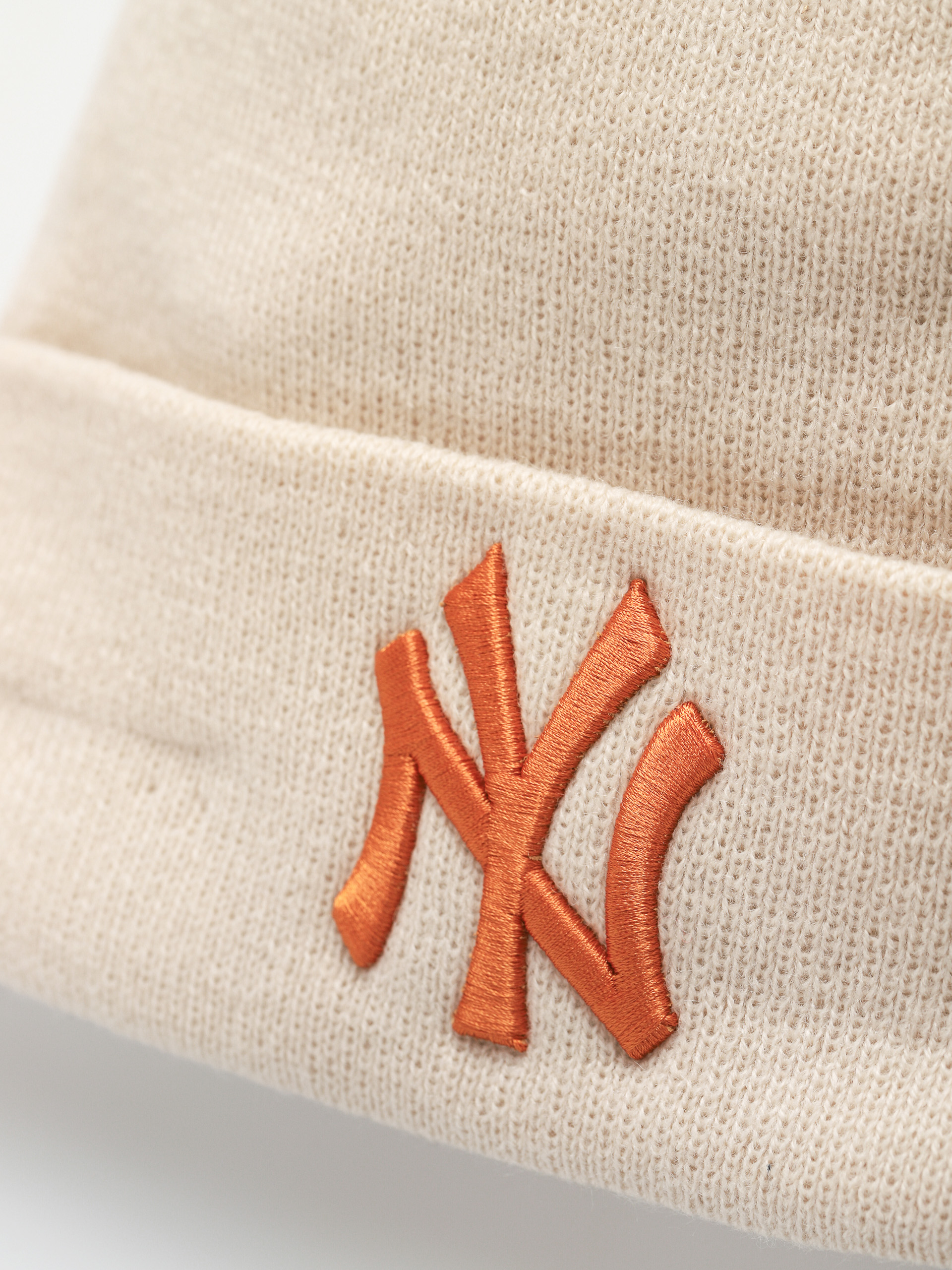 Czapka zimowa New Era League Essential Cuff New York Yankess (stone)