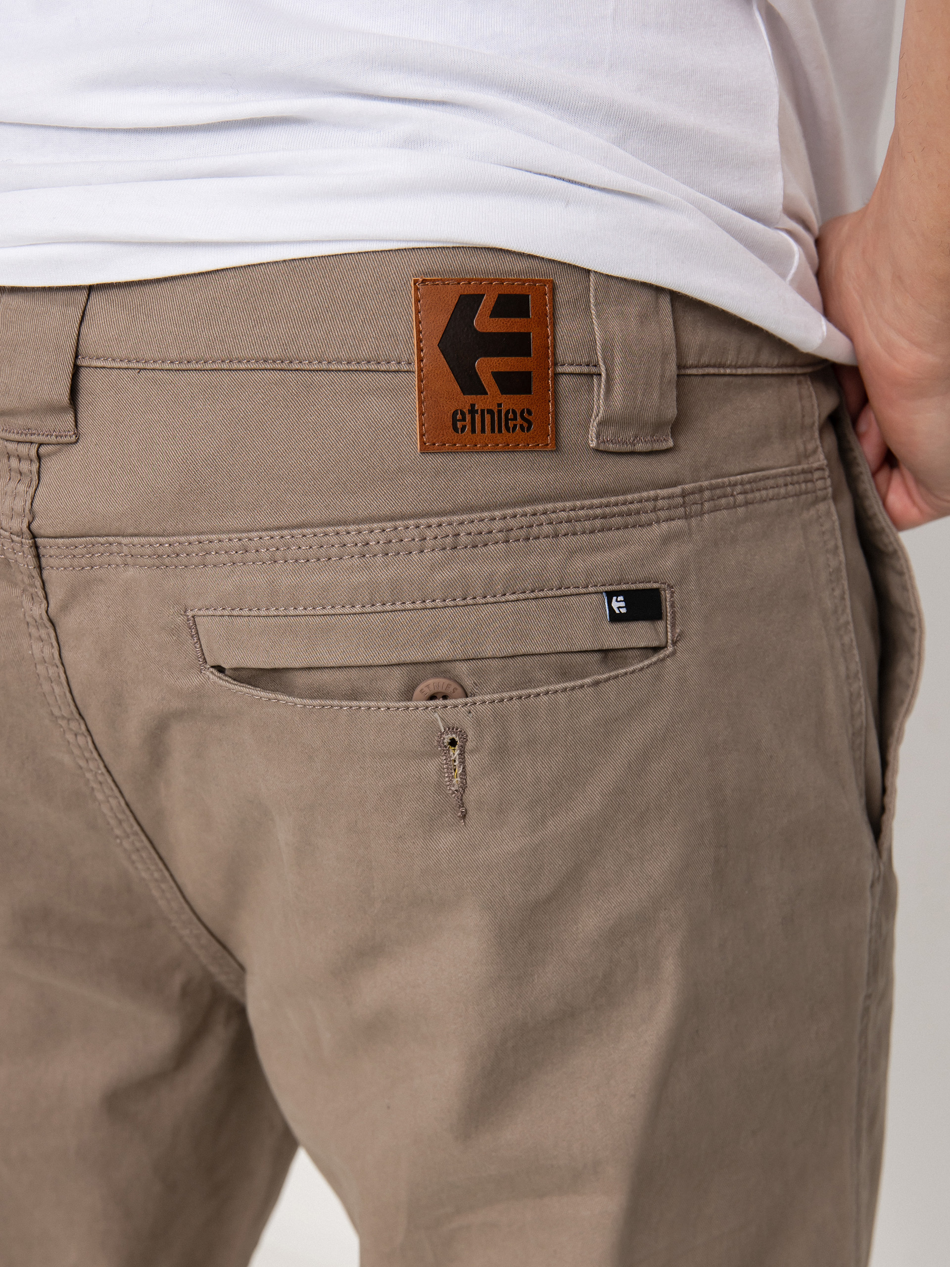 Spodnie Etnies Classic Chino (putty)