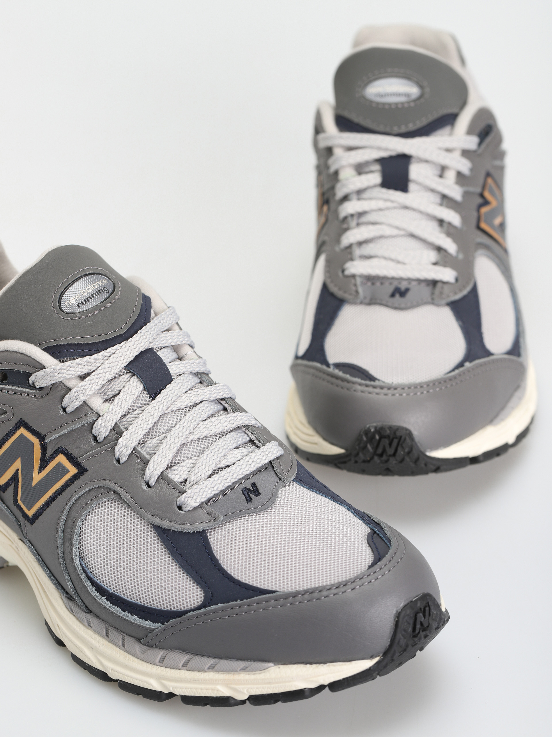 Buty New Balance 2002 (castle rock)