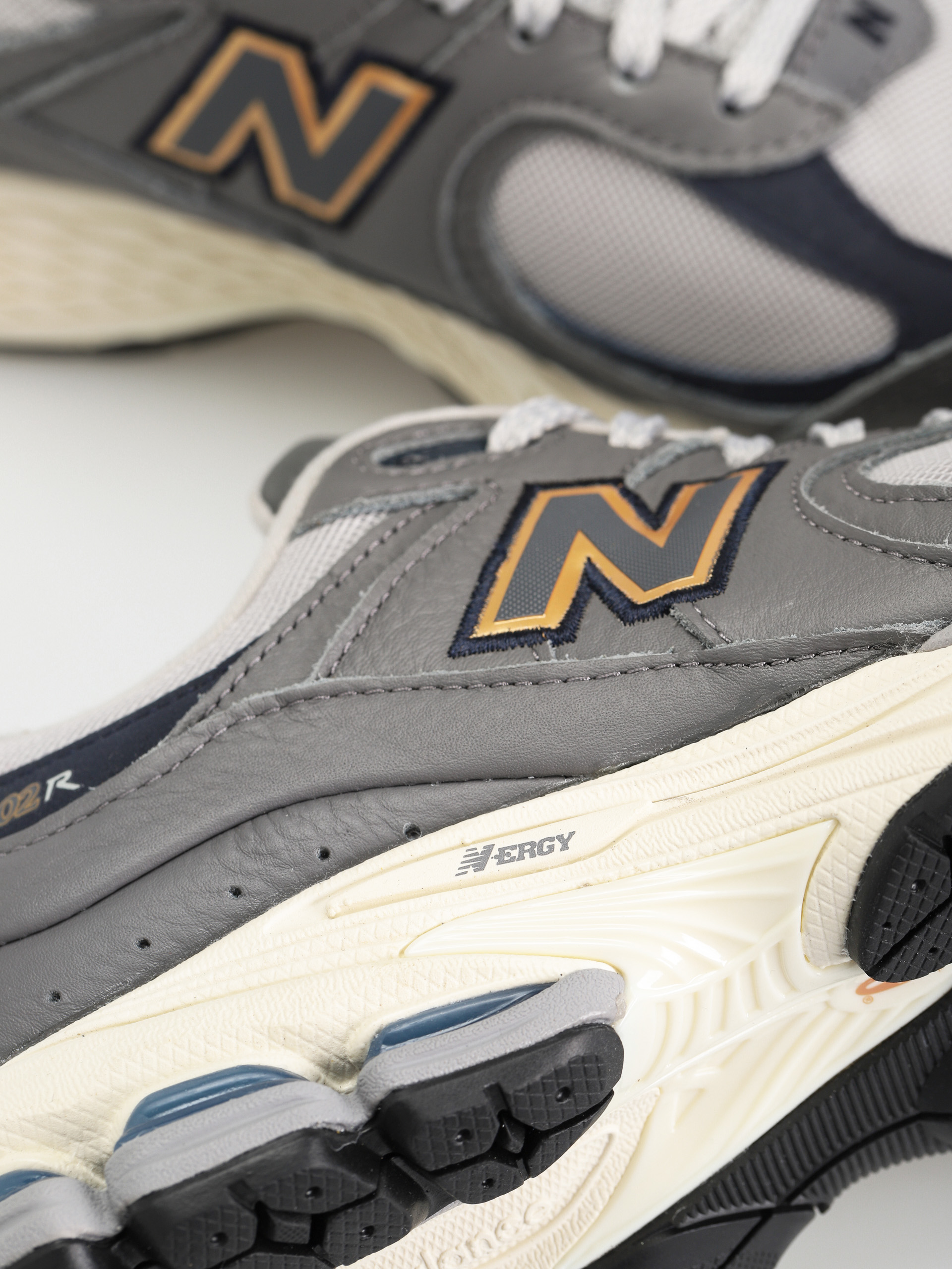 Buty New Balance 2002 (castle rock)