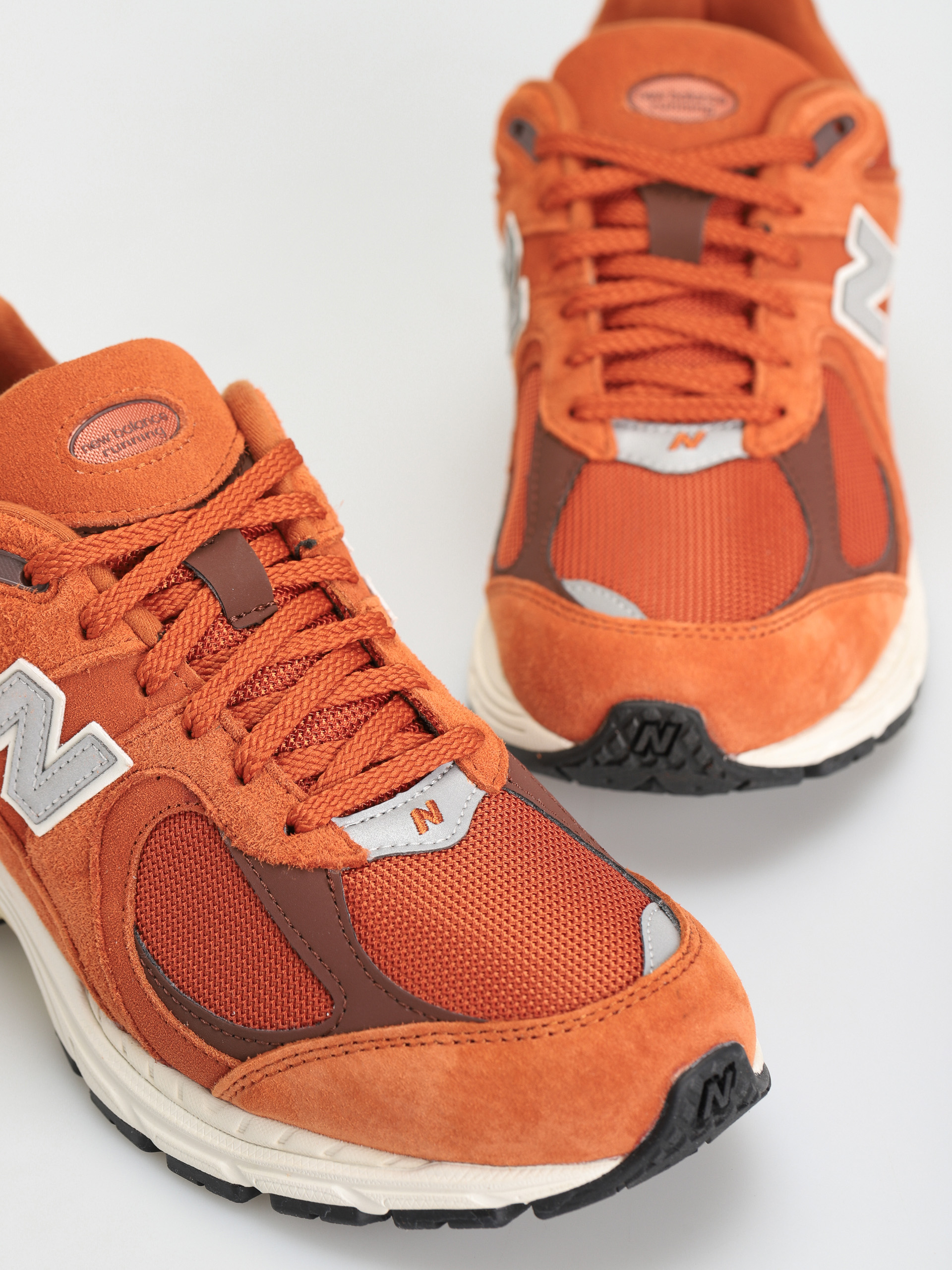 Buty New Balance 2002 (brown)
