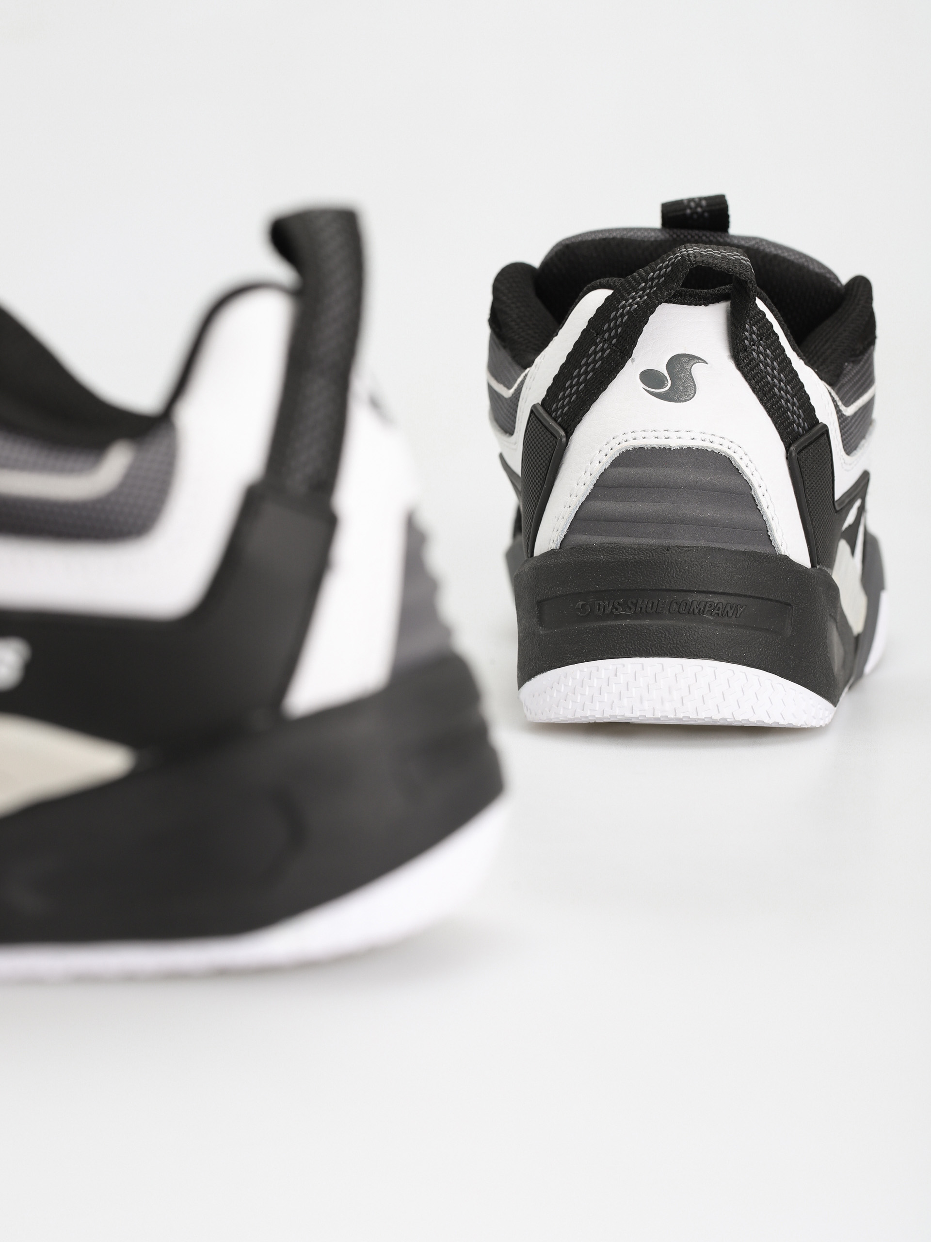 Buty DVS Devious (black charcoal white suede)