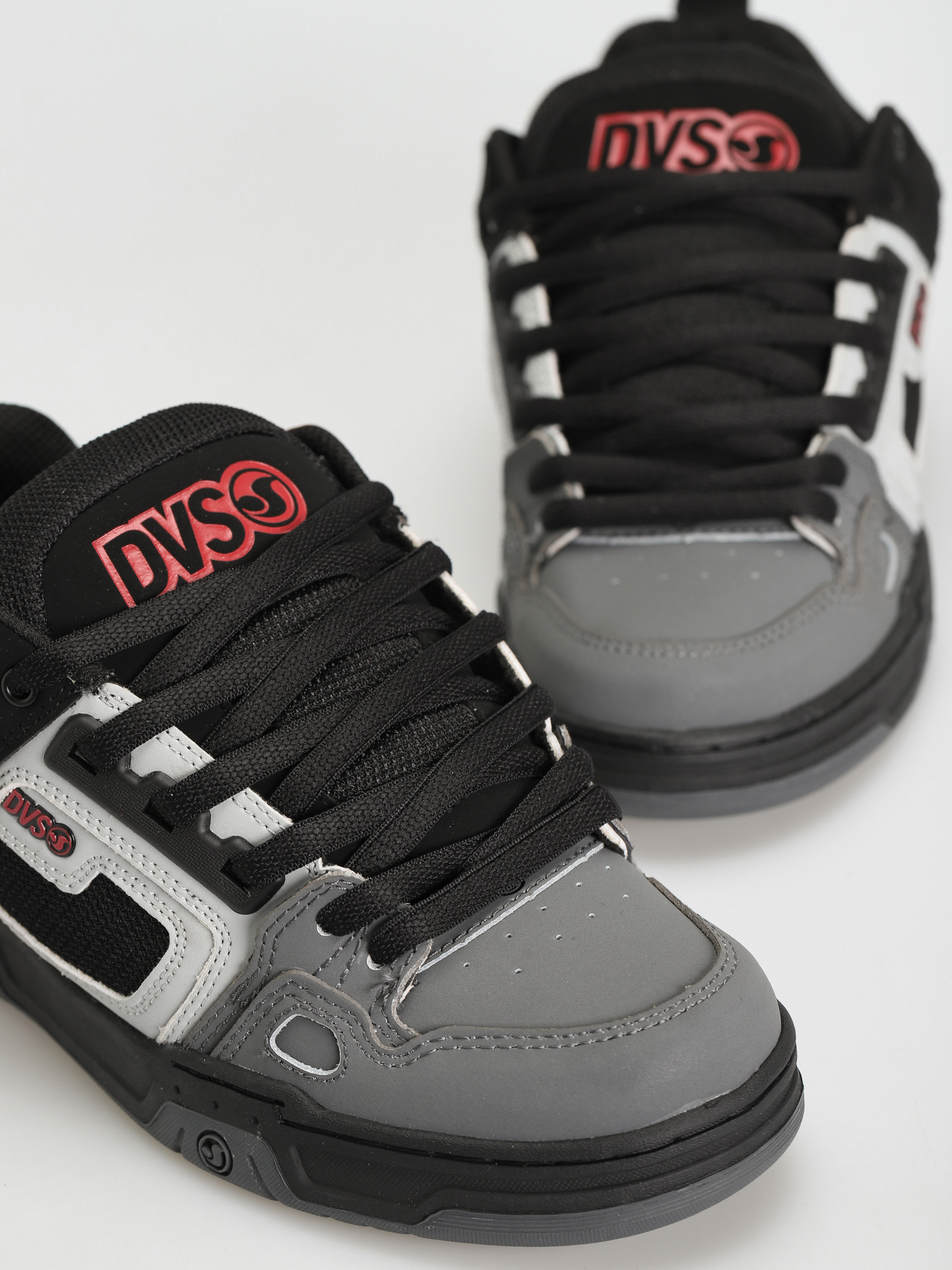 Buty DVS Comanche (black gray red nubuck)