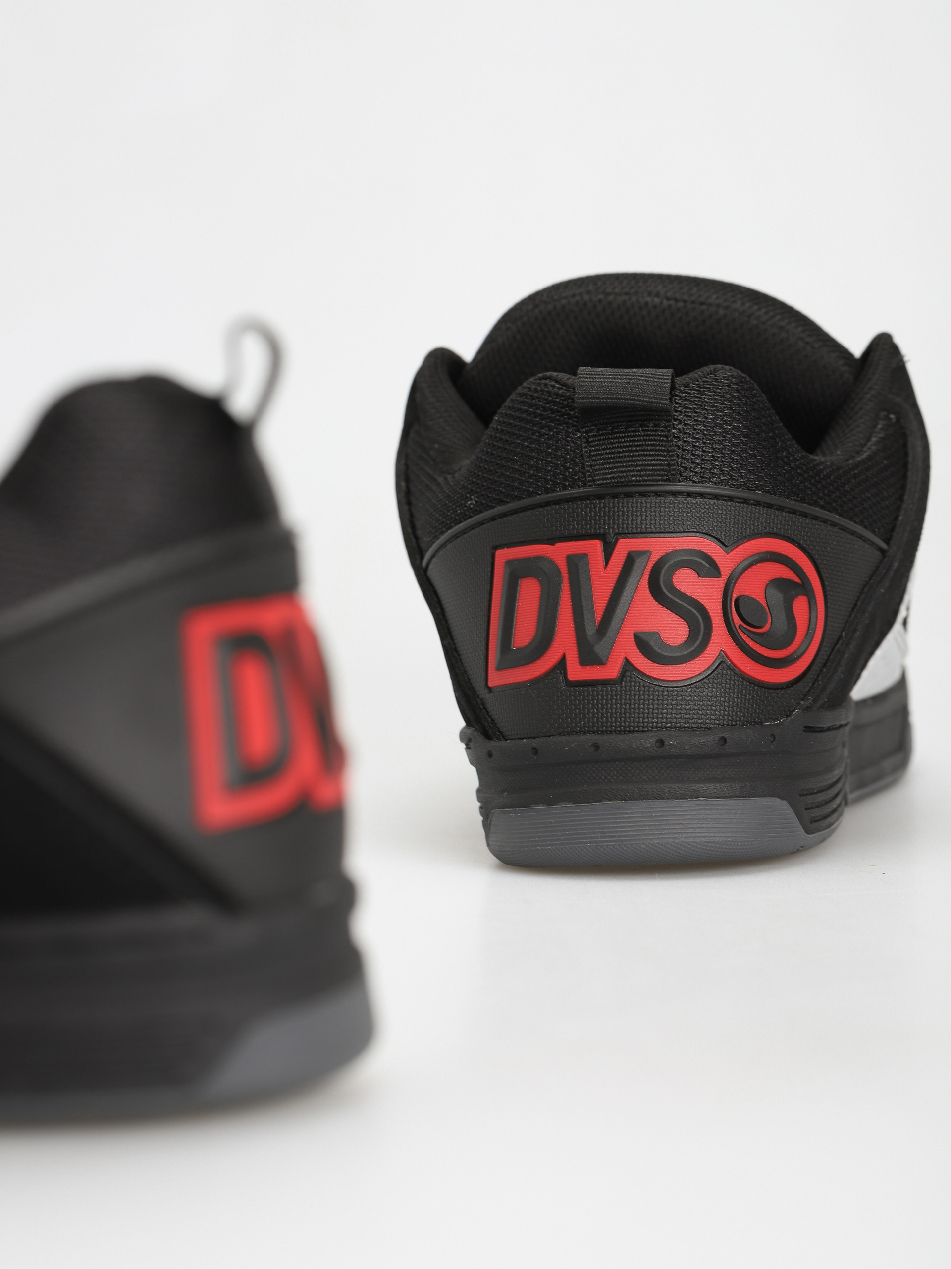 Buty DVS Comanche (black gray red nubuck)