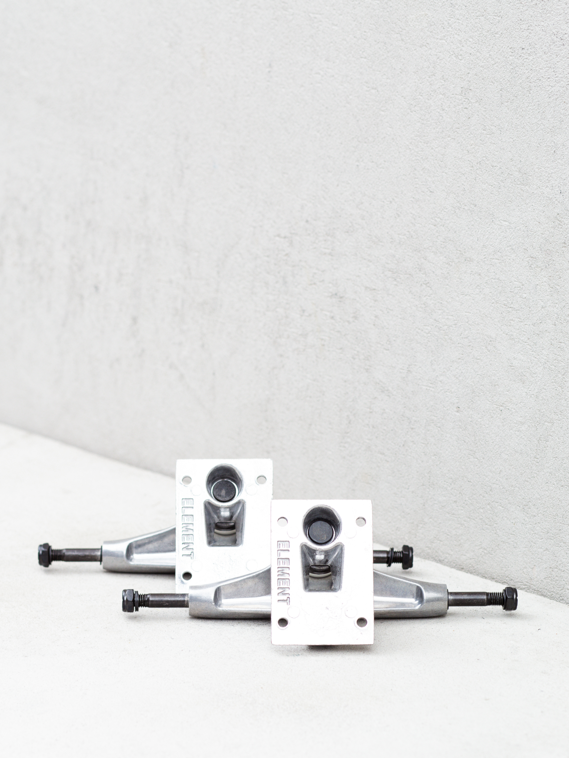 Traki Element Raw Trucks (assorted)