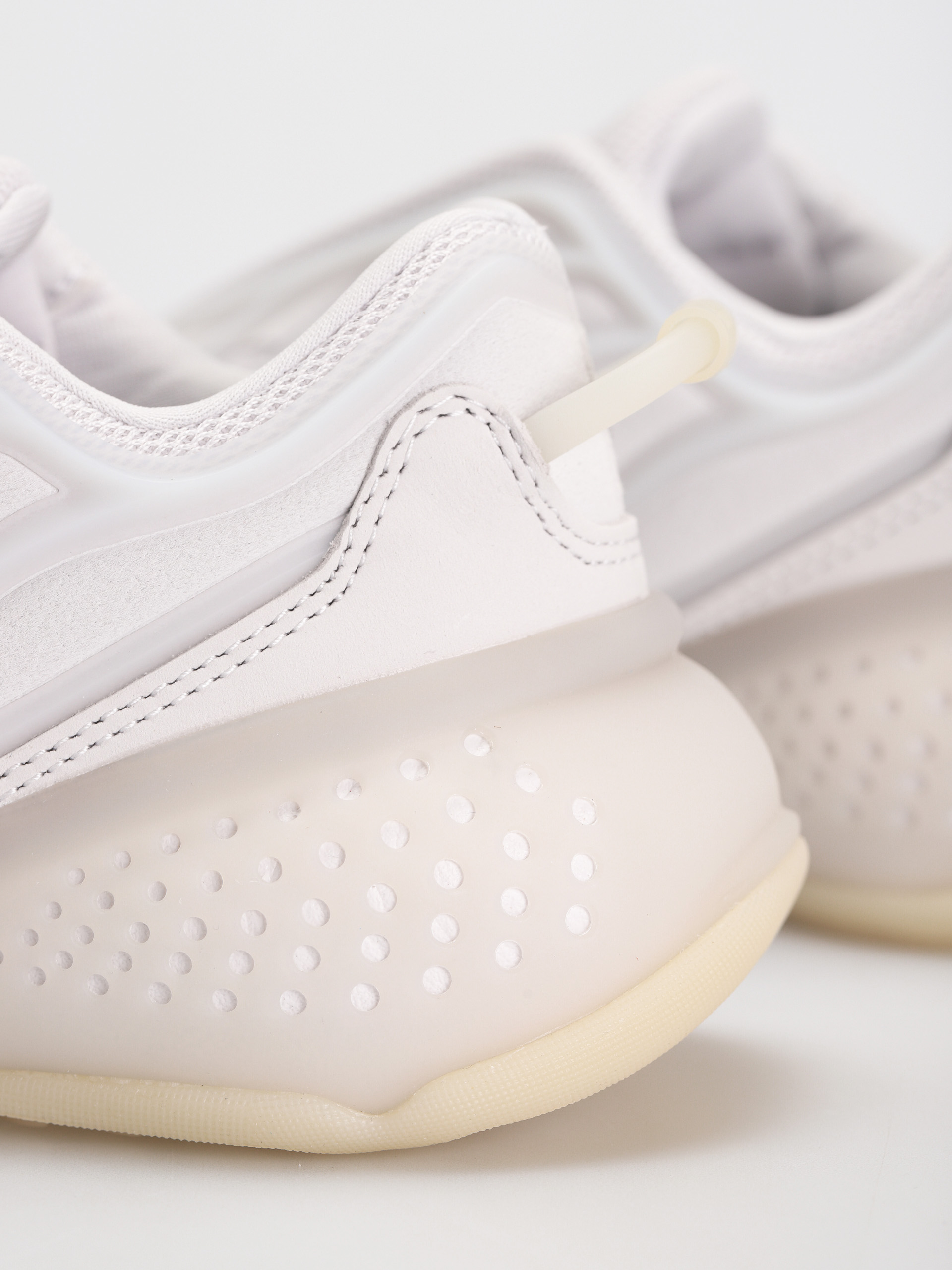 Buty adidas Originals Ozrah Wmn (dshgry/dshgry/ecrtin)