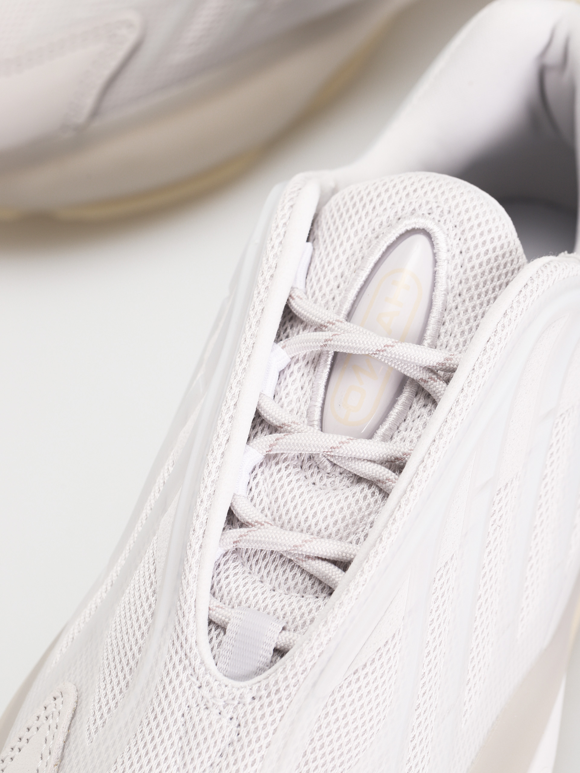 Buty adidas Originals Ozrah Wmn (dshgry/dshgry/ecrtin)