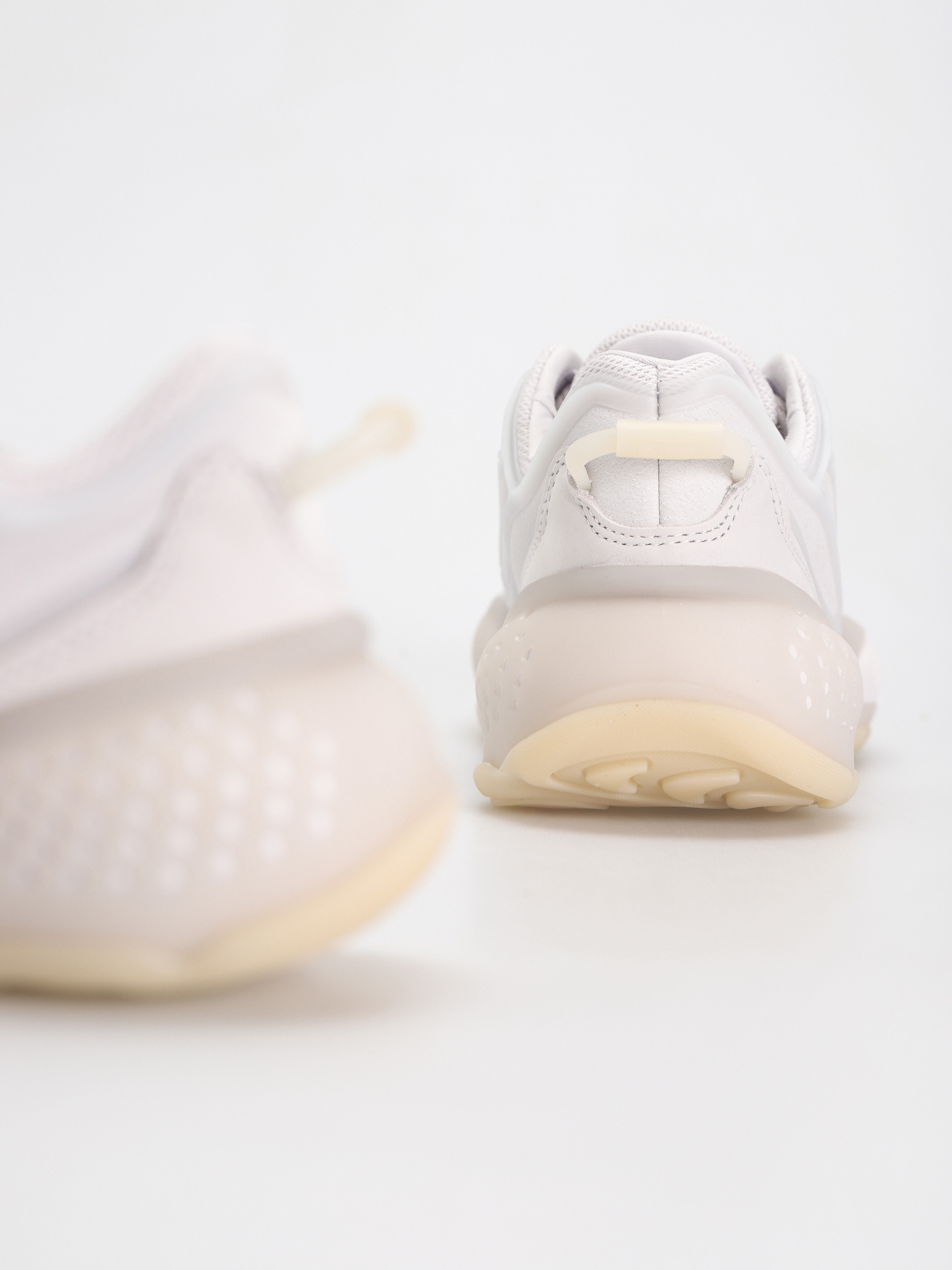 Buty adidas Originals Ozrah Wmn (dshgry/dshgry/ecrtin)