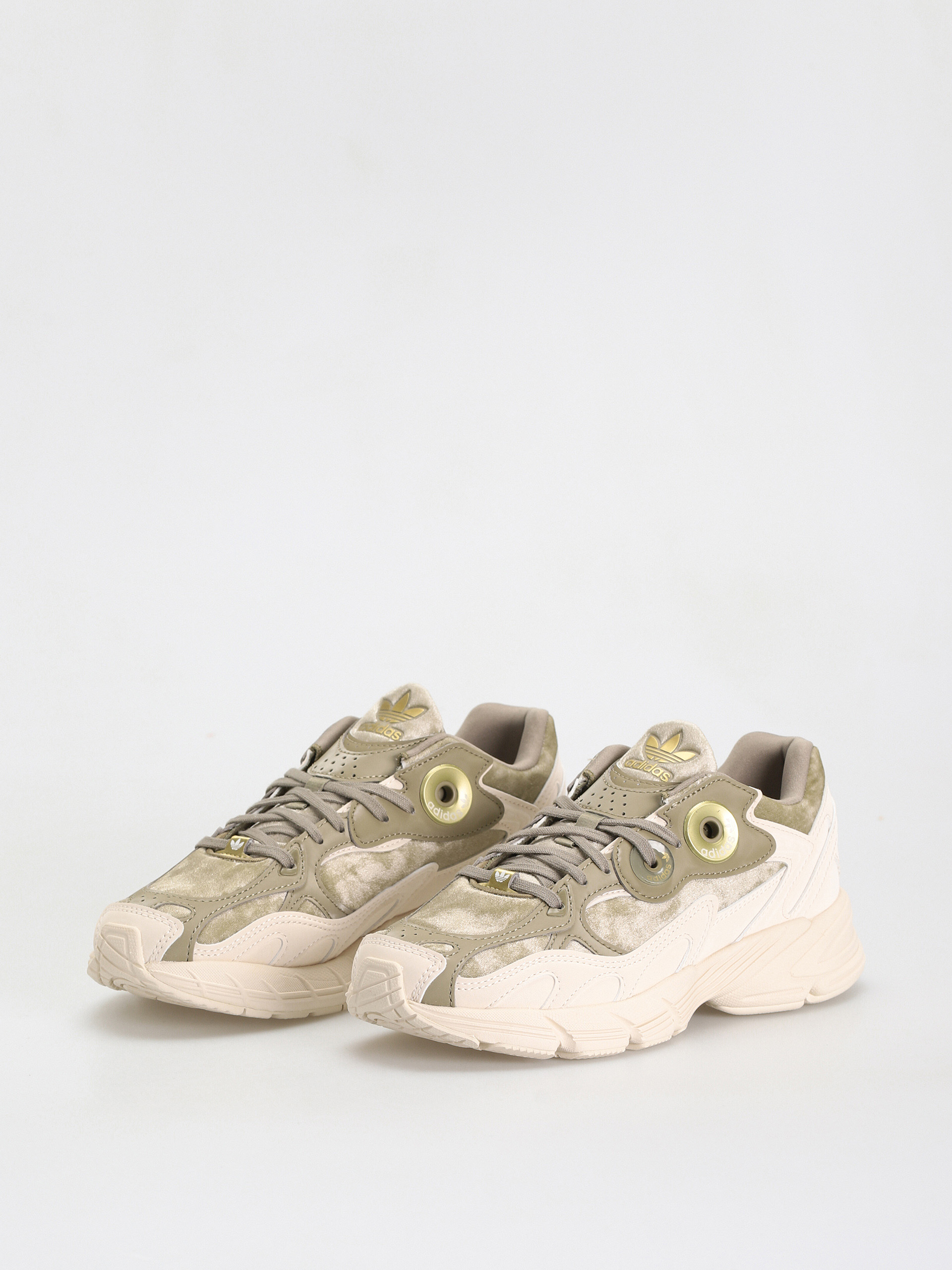 Buty adidas Originals Astir Wmn (orbgrn/wonwhi/goldmt)