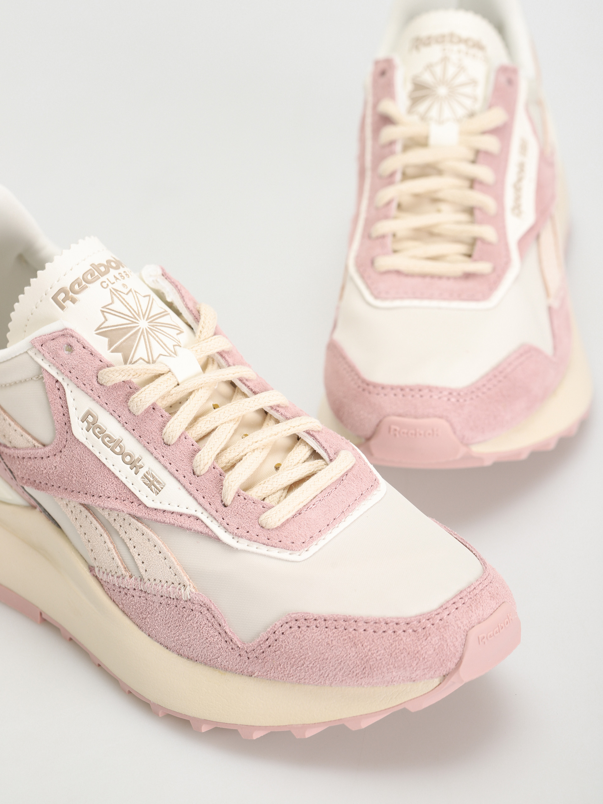 Buty Reebok Classic Leather Legacy Wmn (smoros/alabas/chalk)