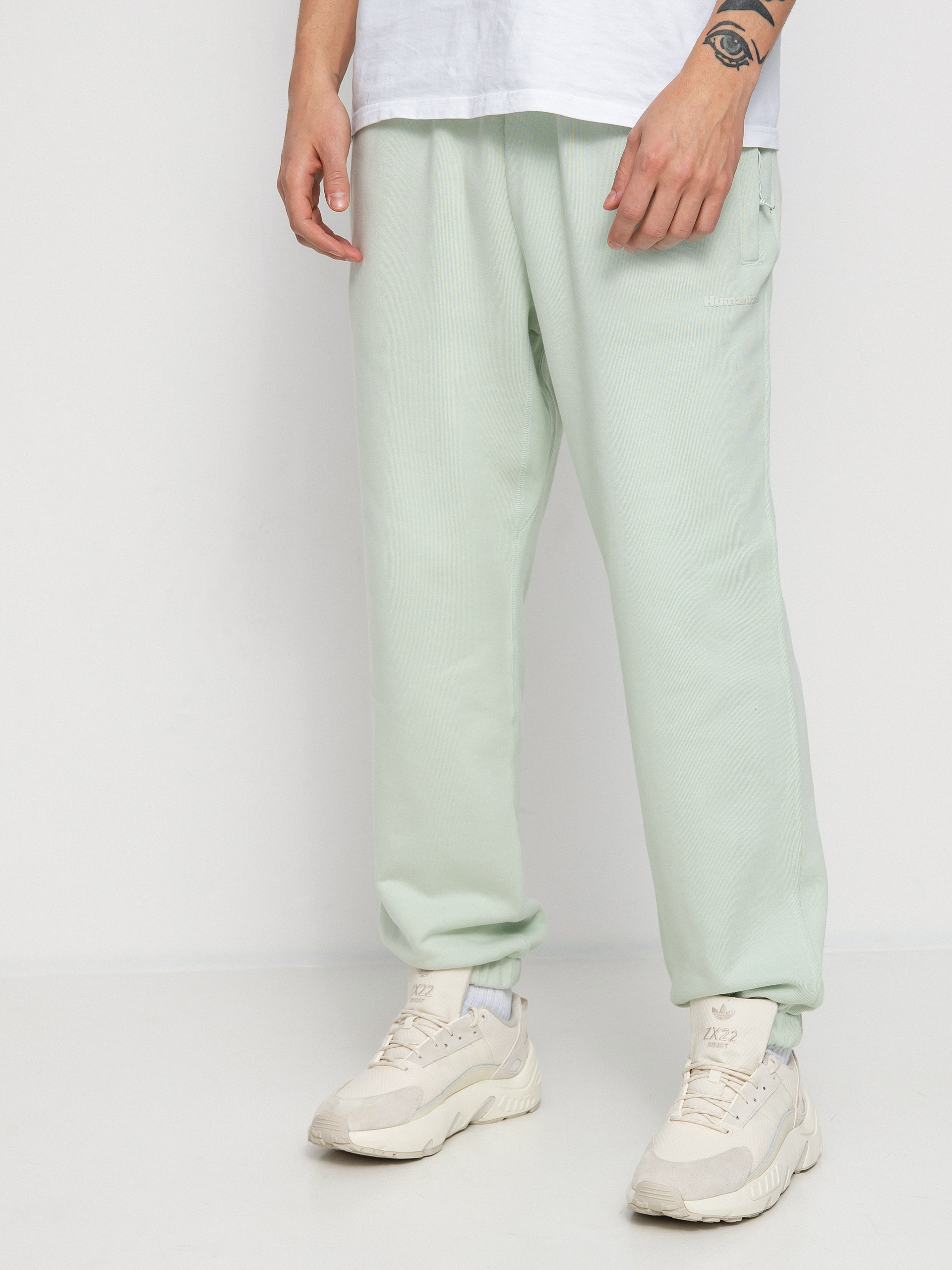 Spodnie adidas Originals Pharrell Williams Basics (lingrn)