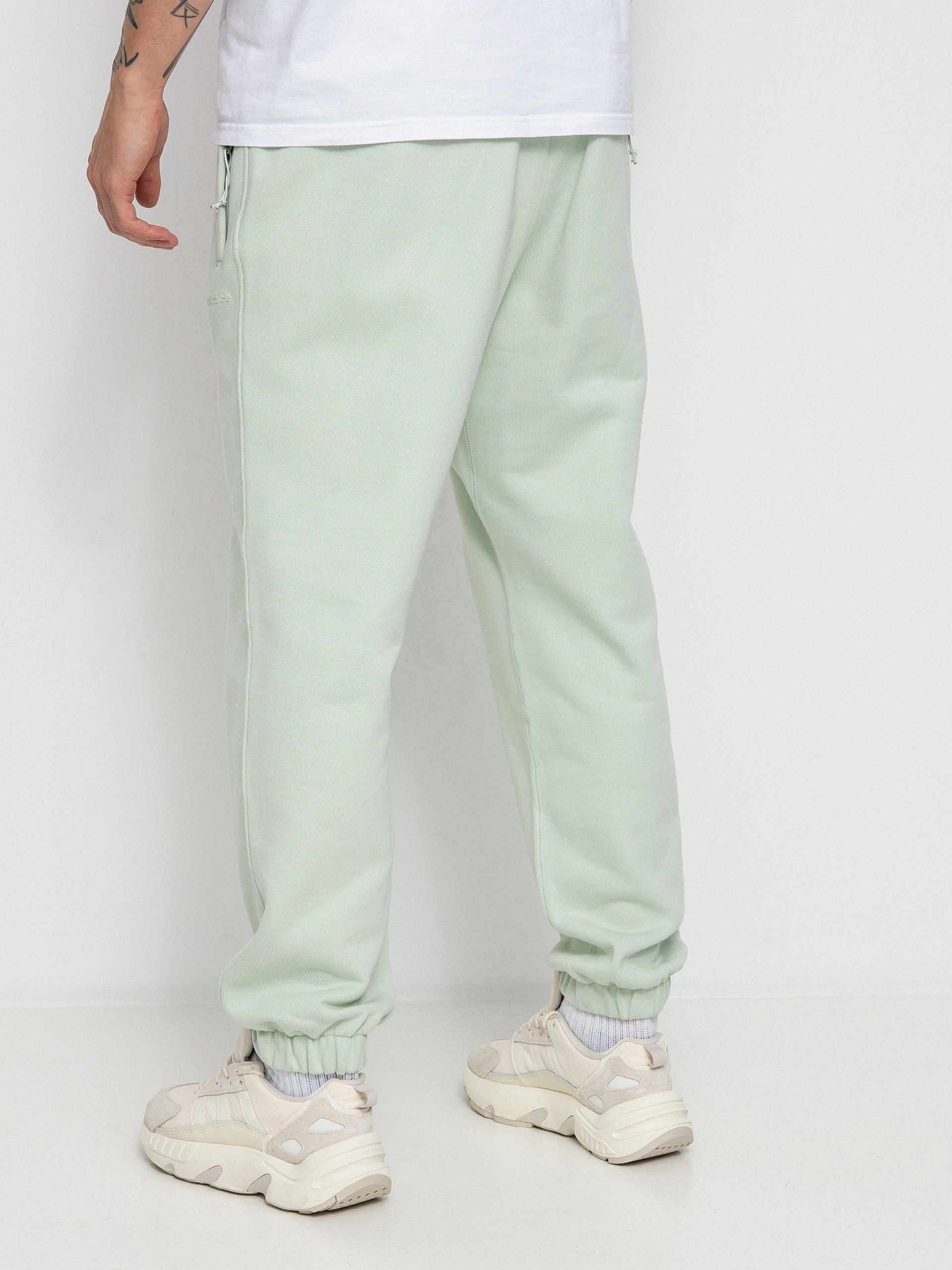 Spodnie adidas Originals Pharrell Williams Basics (lingrn)