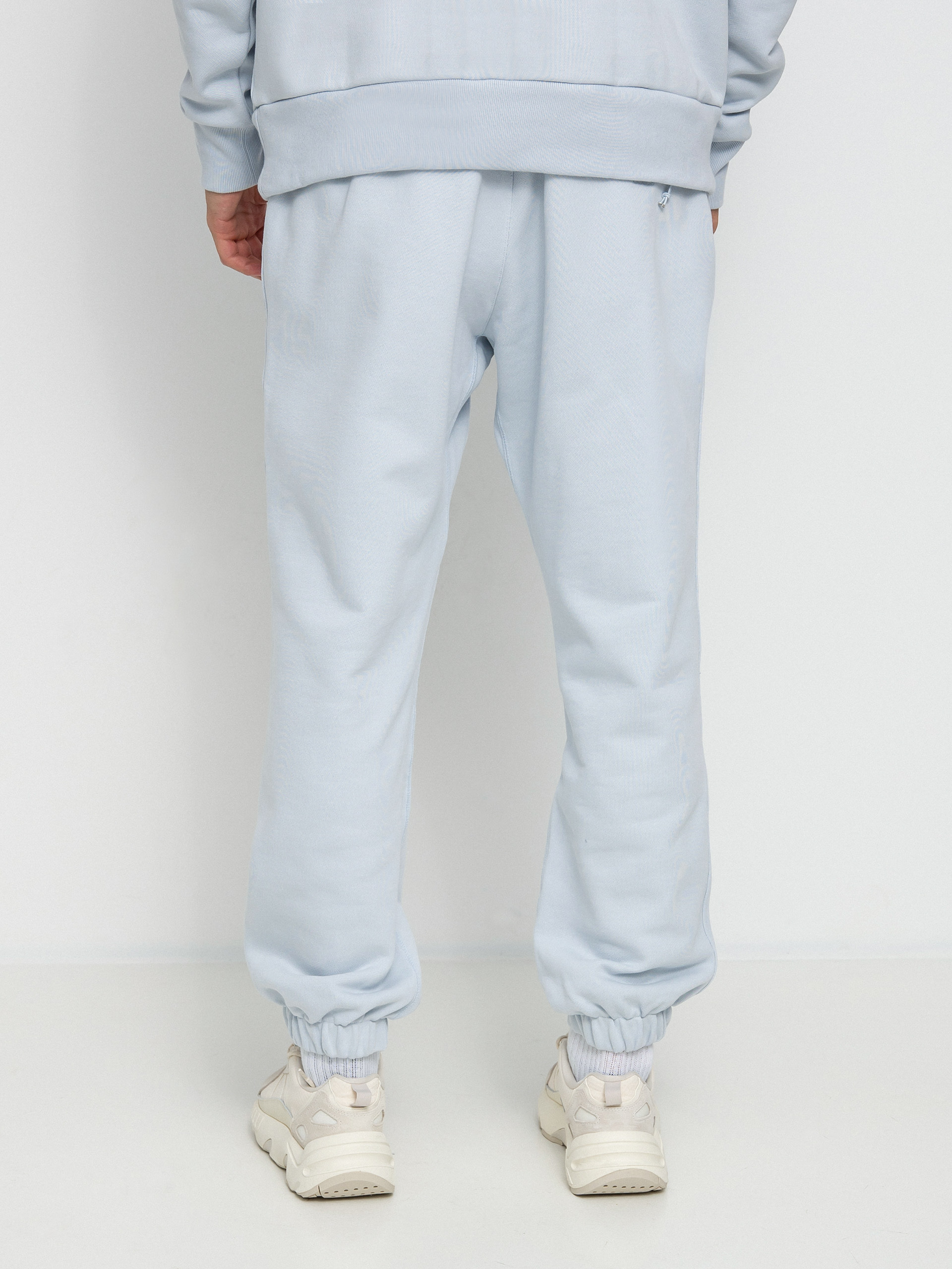 Spodnie adidas Originals Pharrell Williams Basics (halblu)