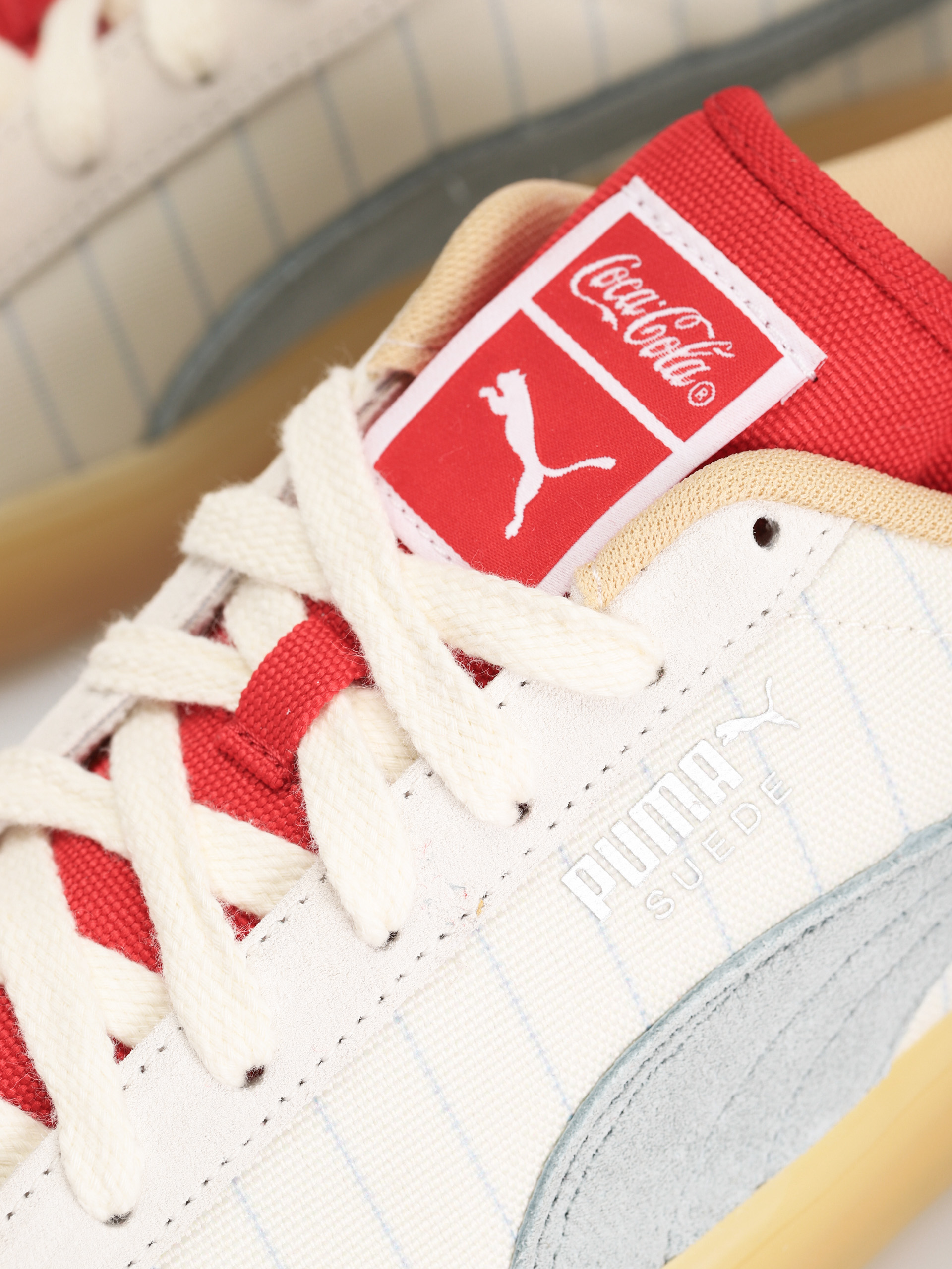 Buty Puma X Coca Cola Suede (ivory glow/slate)