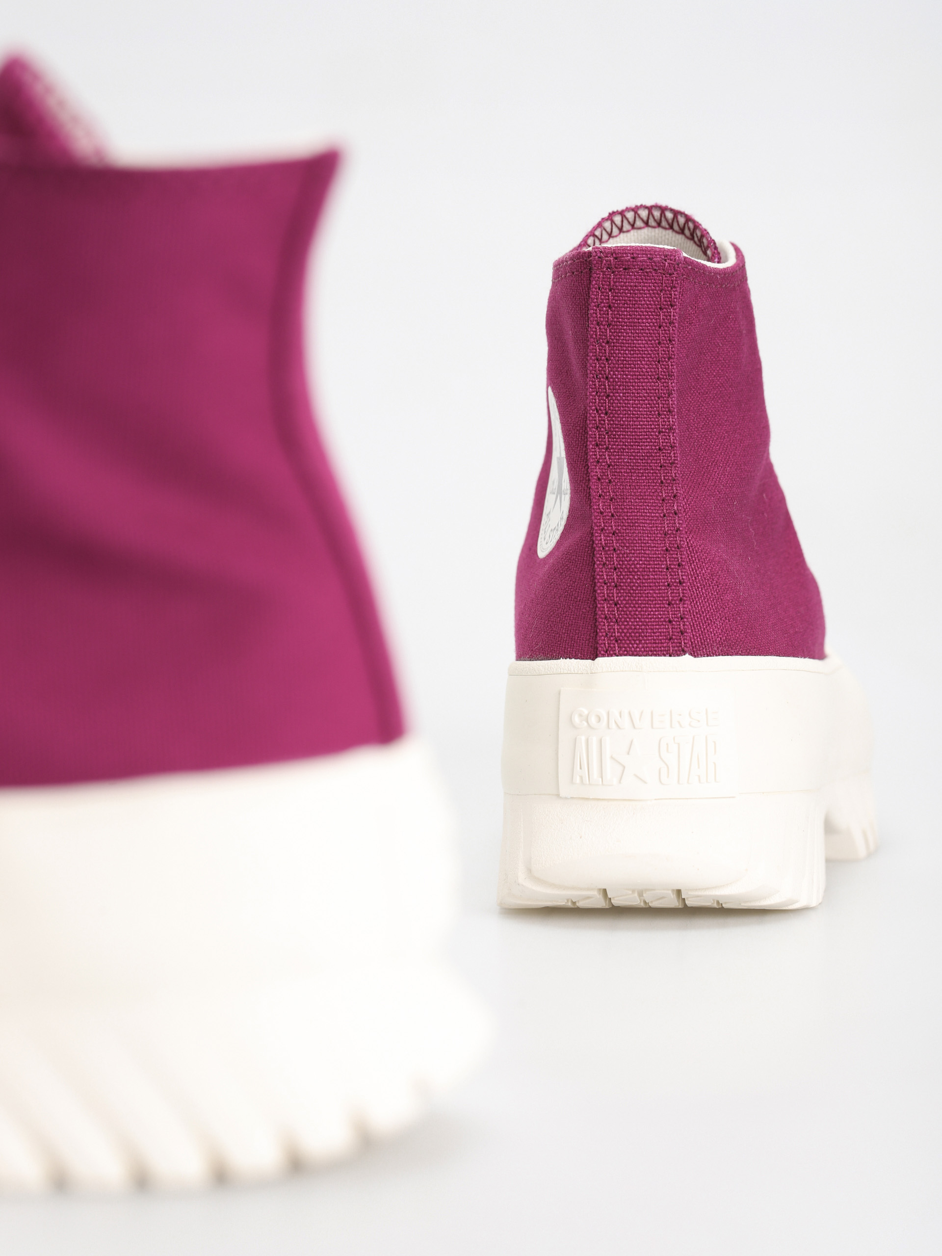 Buty Converse Chuck Taylor All Star Lugged 2.0 Hi (mystic orchid/black)
