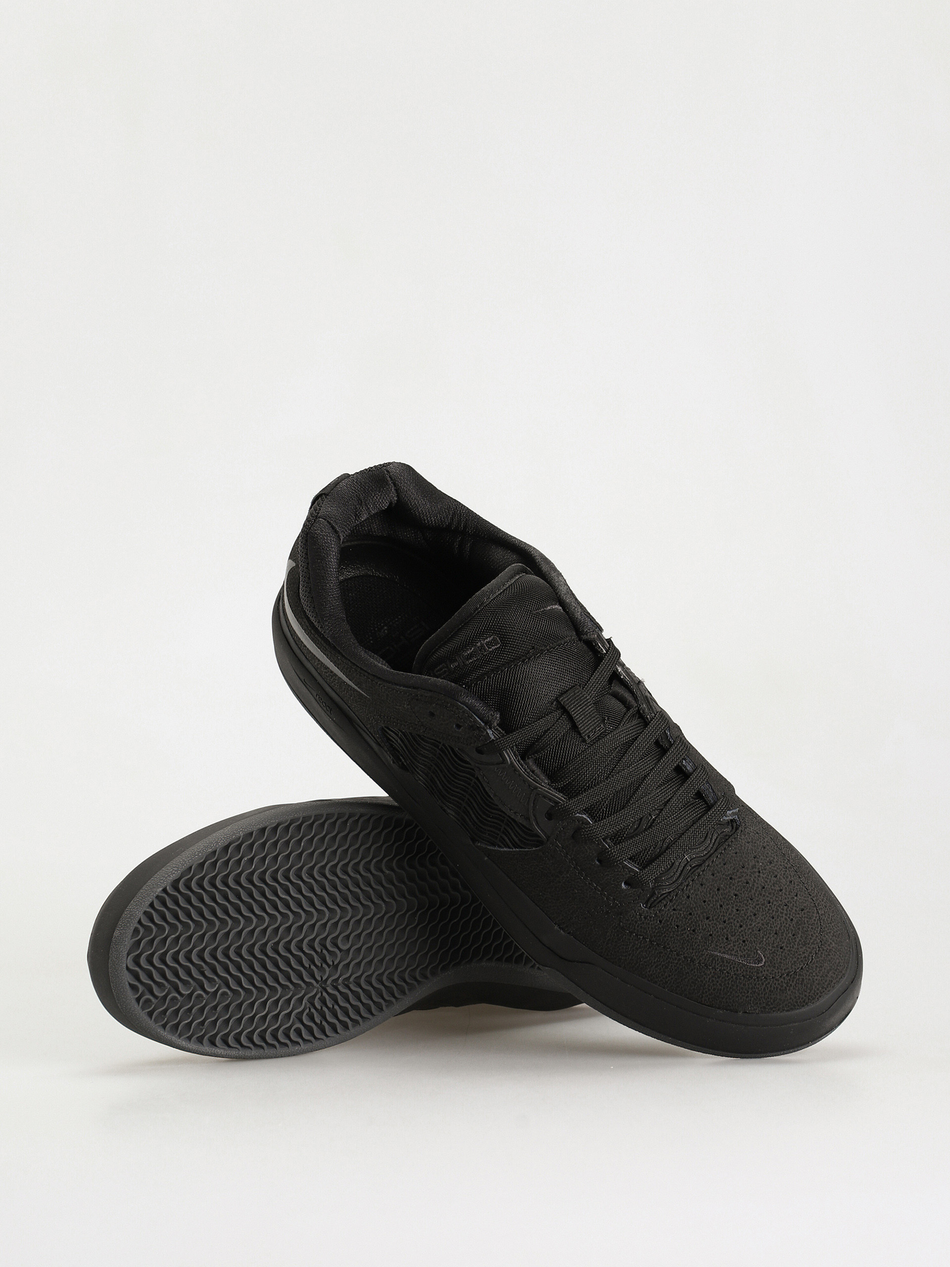 Buty Nike SB Ishod Prm (black/black black black)